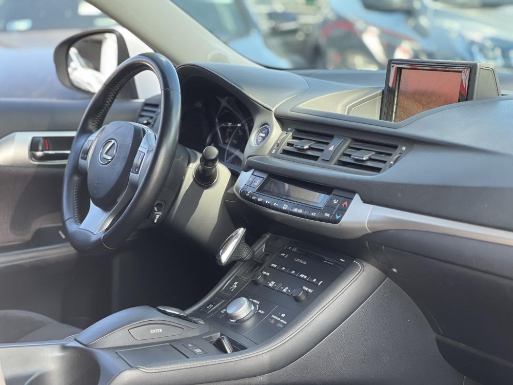 LEXUS CT 200h Executive (Automata) 140e km. Tempomat Tolatókamera