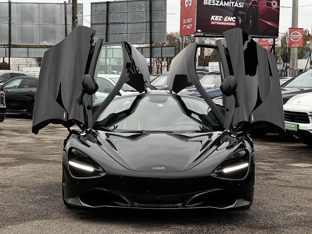 MCLAREN 720S Alcantara belső. carbon pack. Bowers&Wilkins hangrendszer