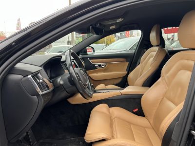 VOLVO V90 2.0 D [D4] Inscription AWD Geartronic Teljes felszereltség. Végig márkaszervizben szervizelt. Téli-nyári gumi!