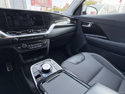 KIA NIRO e-Niro 64kWh Platinum JBL M.o.-i. 1.tul. Márkaszervizelt!