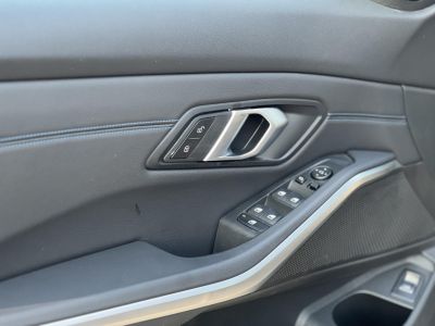 BMW 330i xDrive (Automata) M-SPORT. Facelift