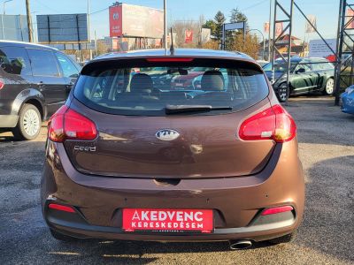 KIA CEE'D 1.4 CVVT LX Klíma Tempomat Bluetooth Tolatóradar Kormányfűtés!