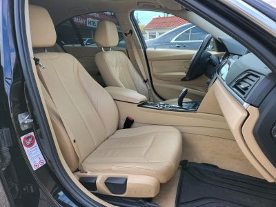 BMW 335i (Automata) Luxury Napfénytető Vajbőr Ülésfűtés Navi Bluetooth