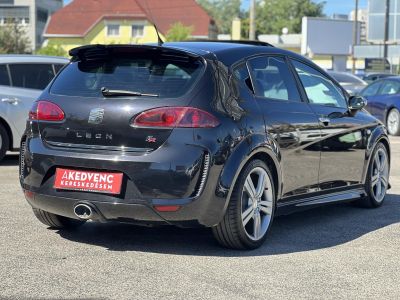 SEAT LEON 2.0 PD TDI FR DPF 170LE. Monster design. Napfénytető. Friss műszaki vizsga!