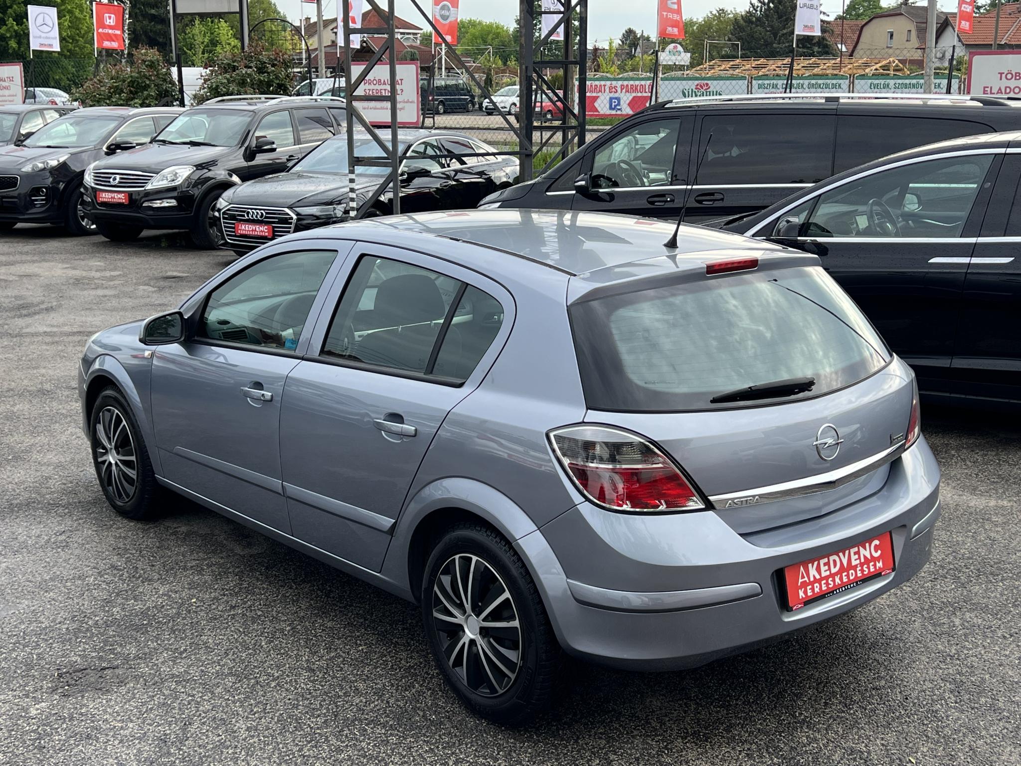 OPEL ASTRA H 1.6 Enjoy 161e km. Magyarországi. Klíma. Váltózár. 2 gyári kulcs!