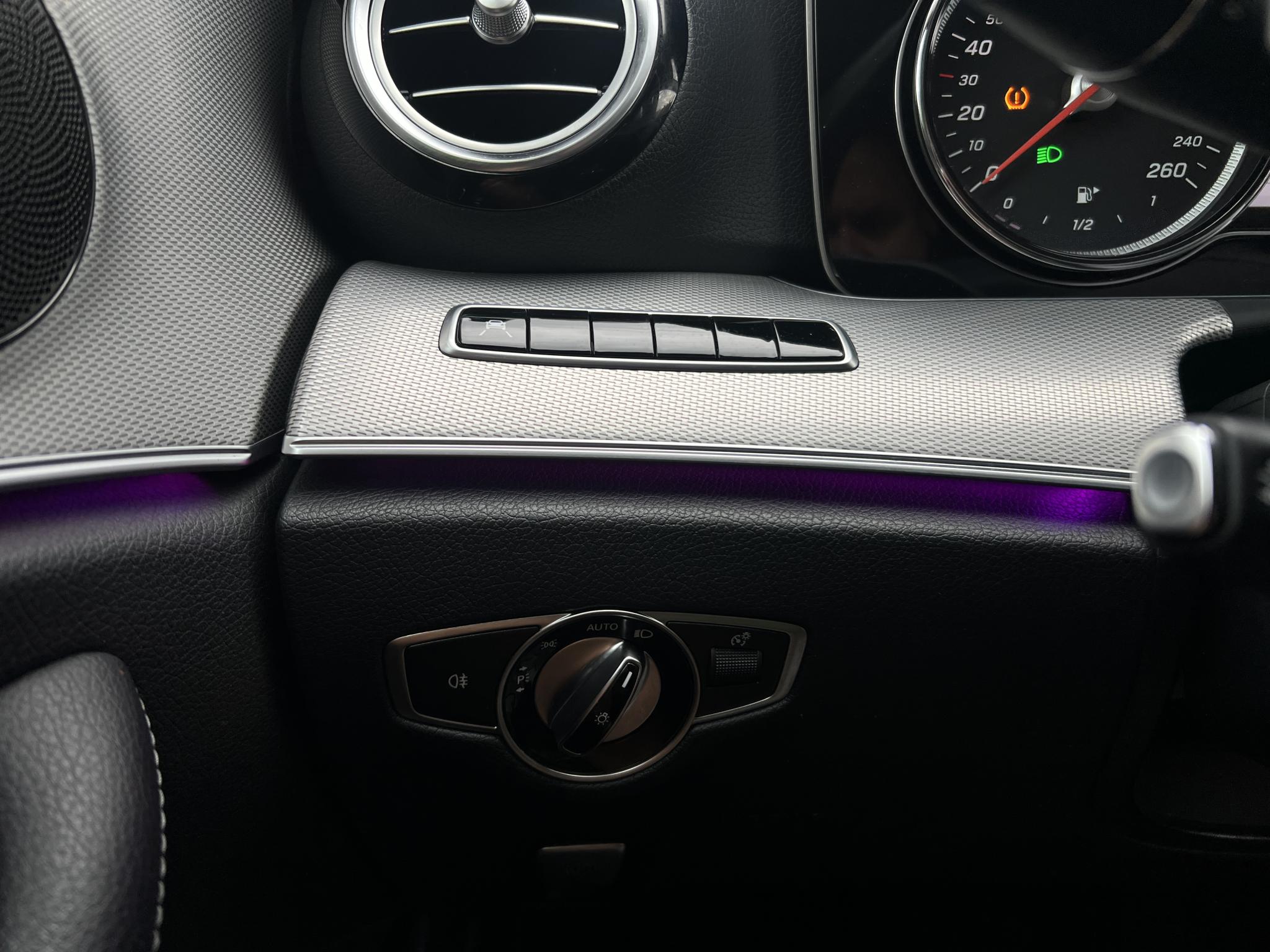 MERCEDES-BENZ E 350 e 9G-TRONIC 150e km. Bőr belső. kamera. frissen szervizelt