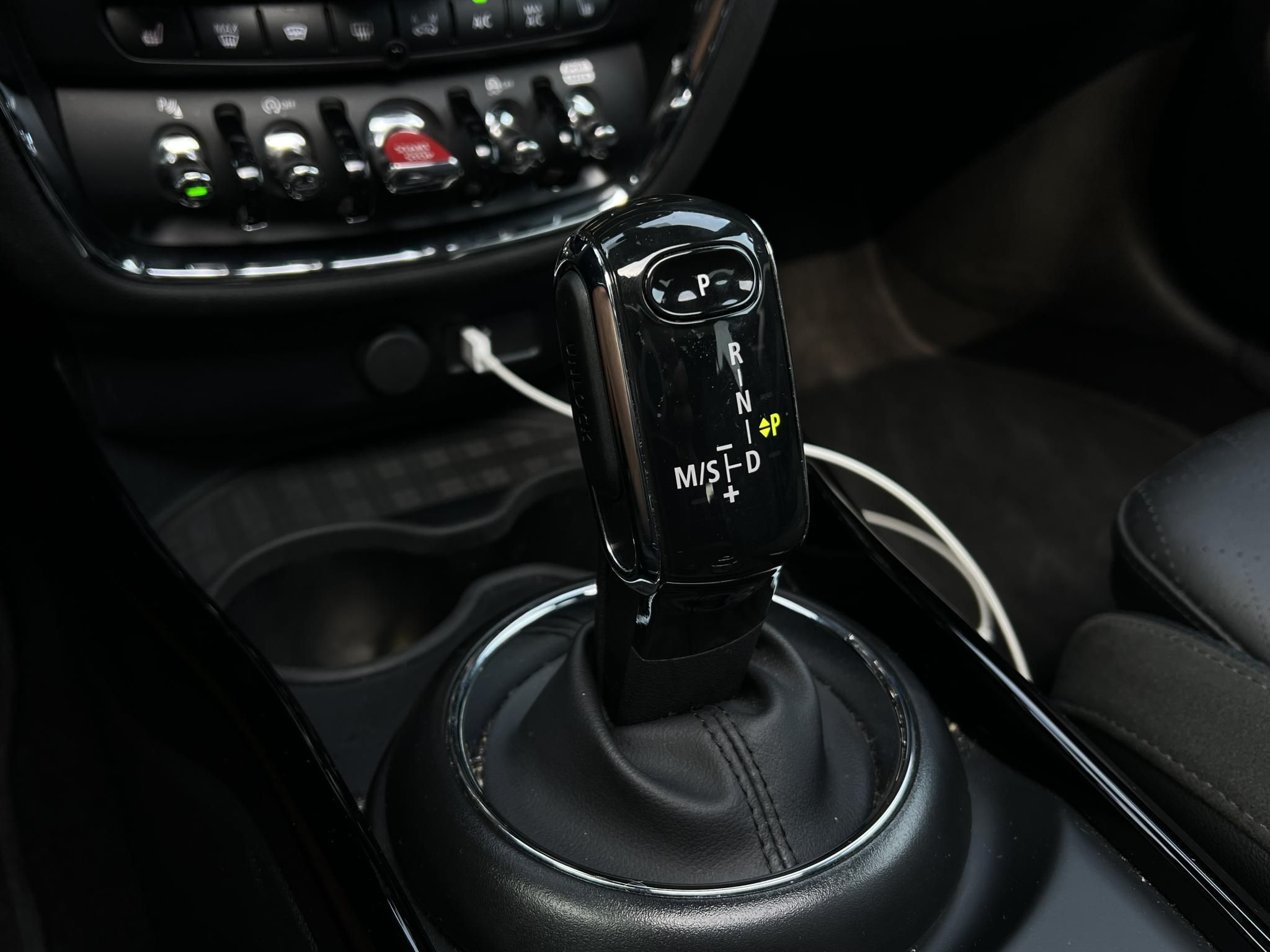 MINI CLUBMAN 2.0 John Cooper Works ALL4 (Automata) M.o.-i. 1.tul. garanciális. teljes felszereltség. sérülésmentes. carplay