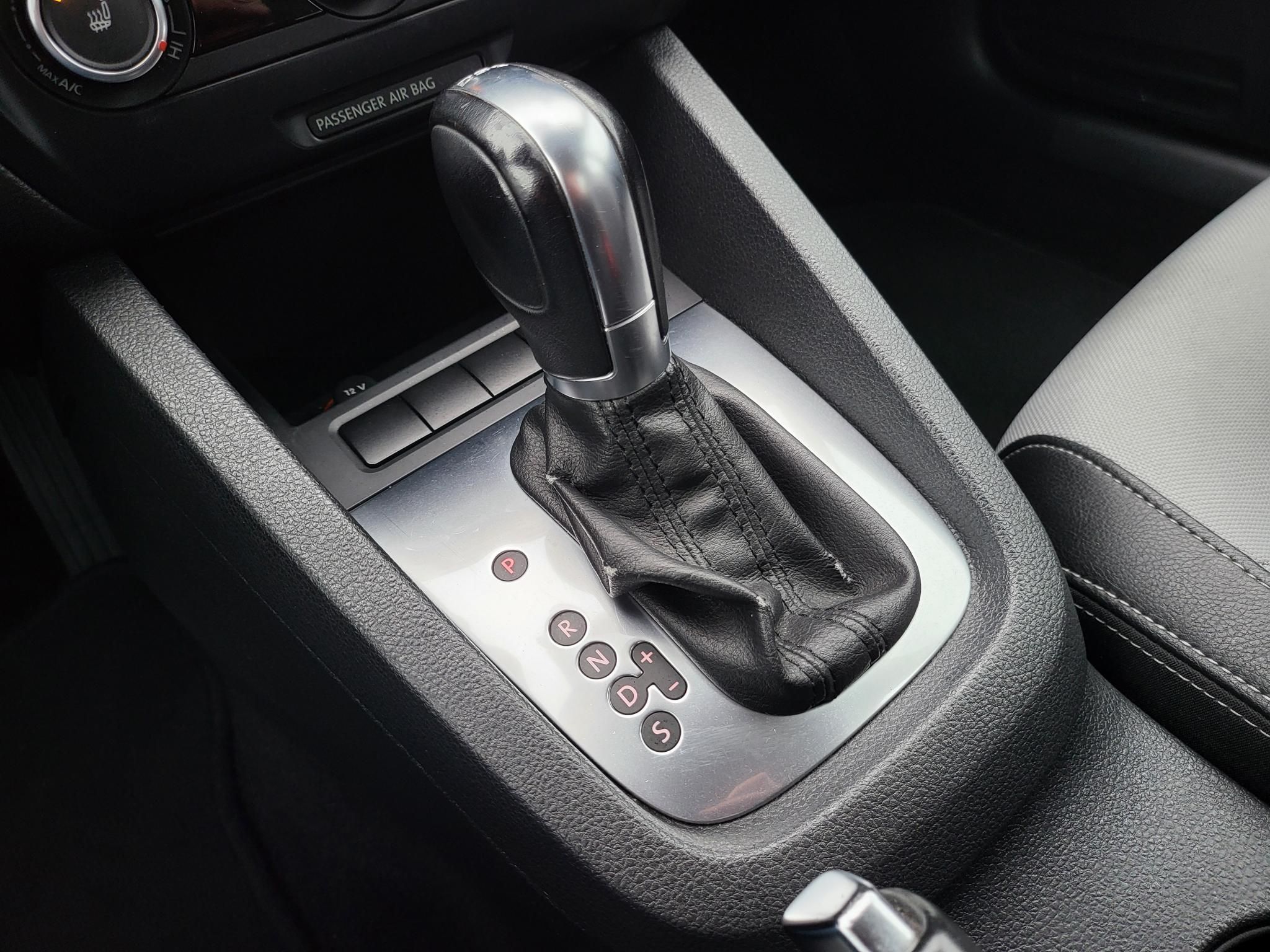 VOLKSWAGEN JETTA 1.4 TSI BMT Highline DSG Magyarországi Tempomat Ülésfűtés Frissen szervizelt!