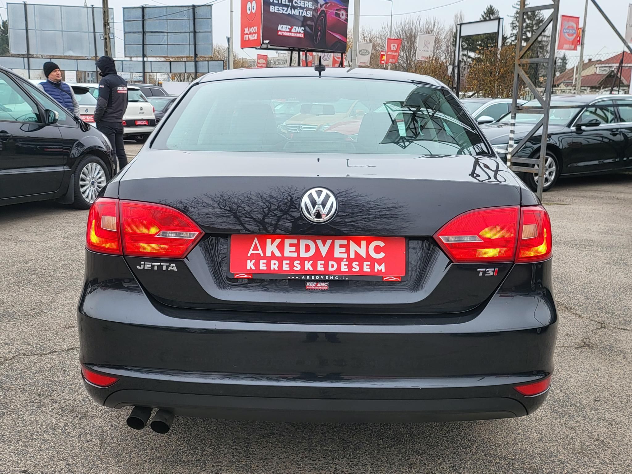 VOLKSWAGEN JETTA 1.4 TSI BMT Highline DSG Magyarországi Tempomat Ülésfűtés Frissen szervizelt!