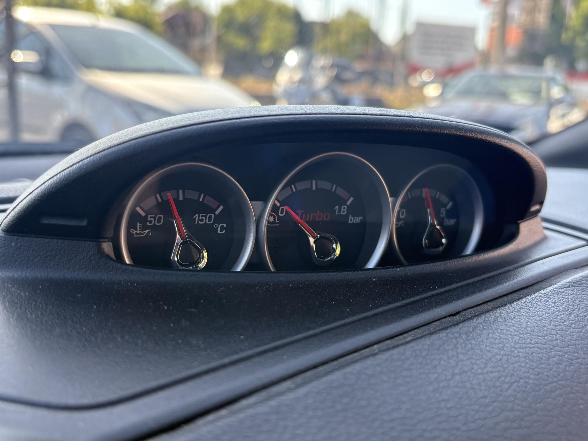 FORD FOCUS RS 2.5 T Értékes kiegészítőkkel