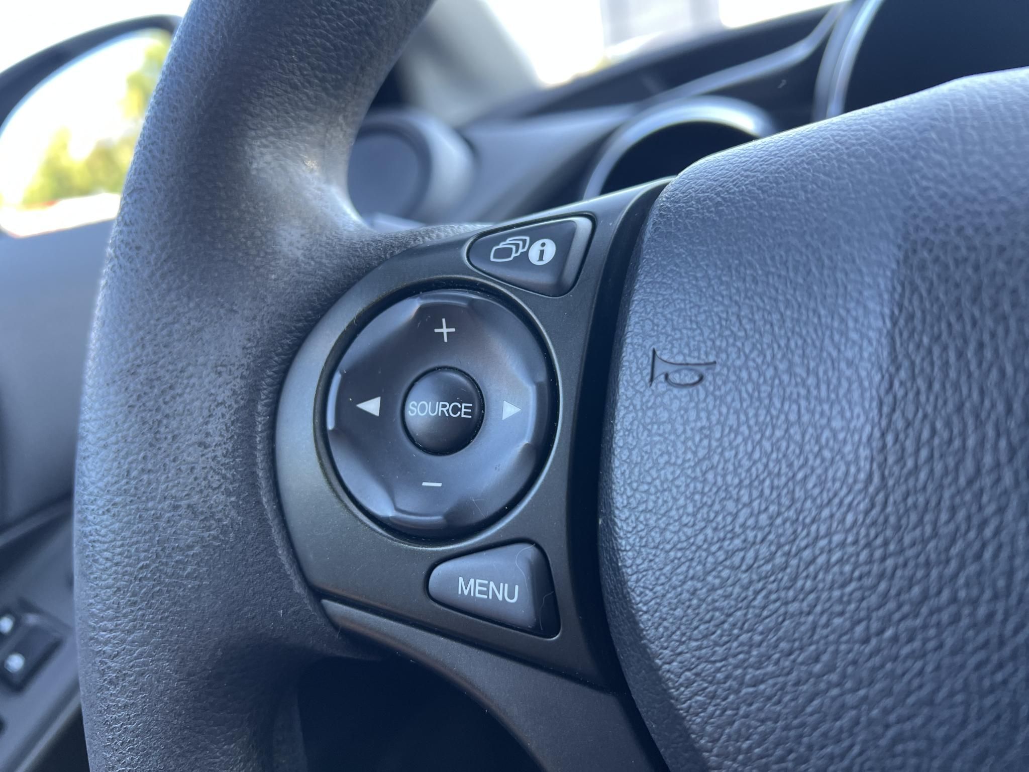 HONDA CIVIC 1.4 Comfort M.o-i. Klíma Tempomat Bluetooth Márkaszervizelt!