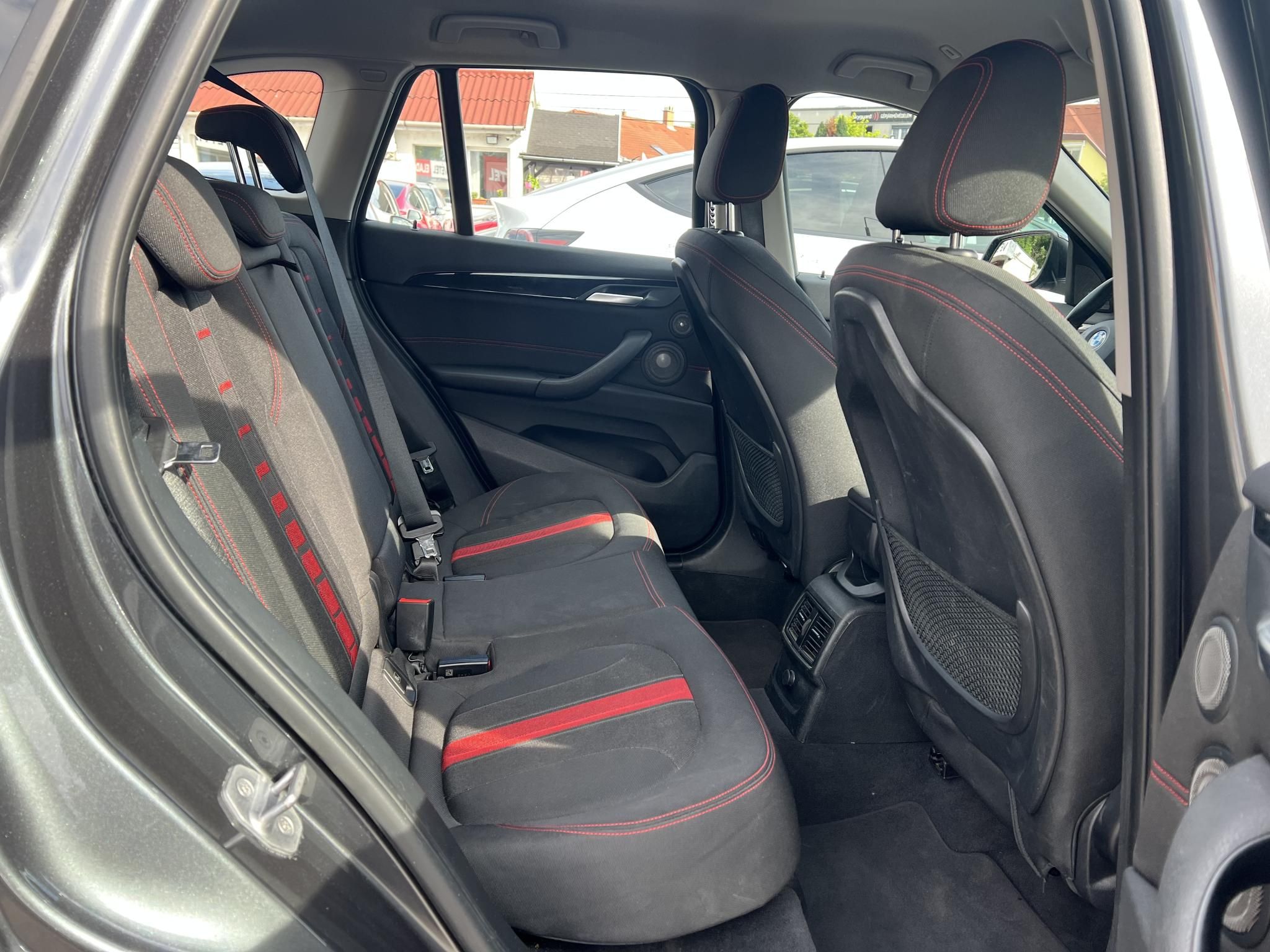 BMW X1 xDrive20i (Automata) M.o.-i. 1.tul. Márkaszervizelt!