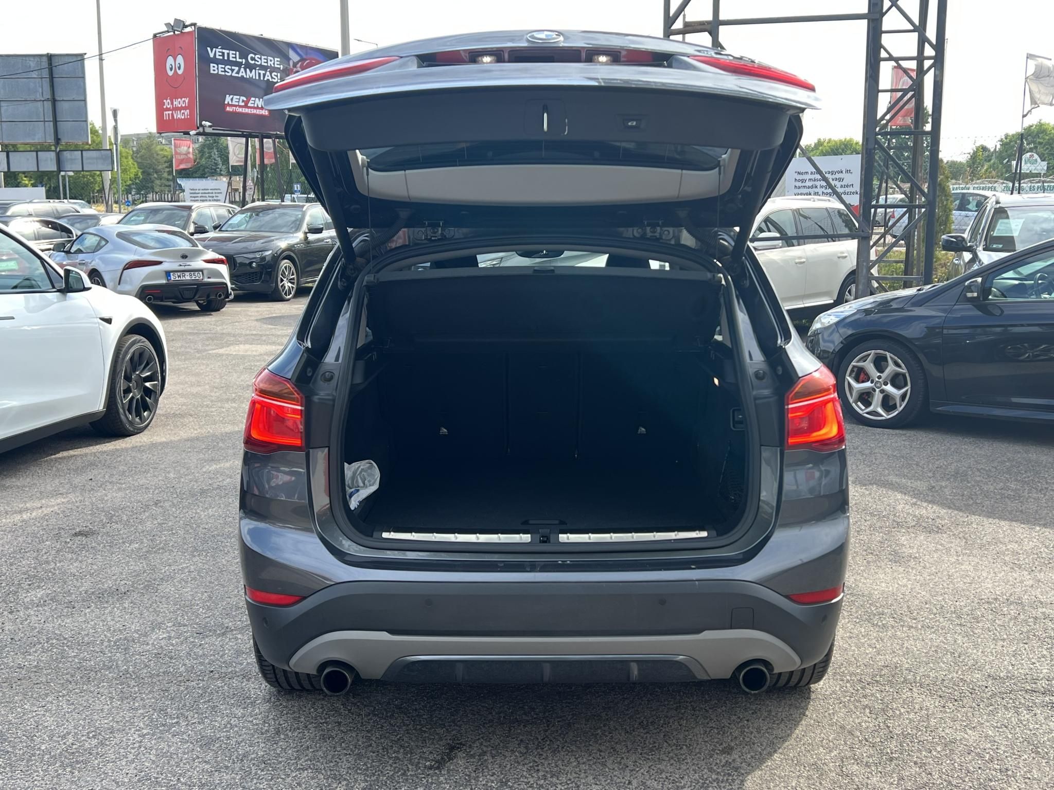 BMW X1 xDrive20i (Automata) M.o.-i. 1.tul. Márkaszervizelt!