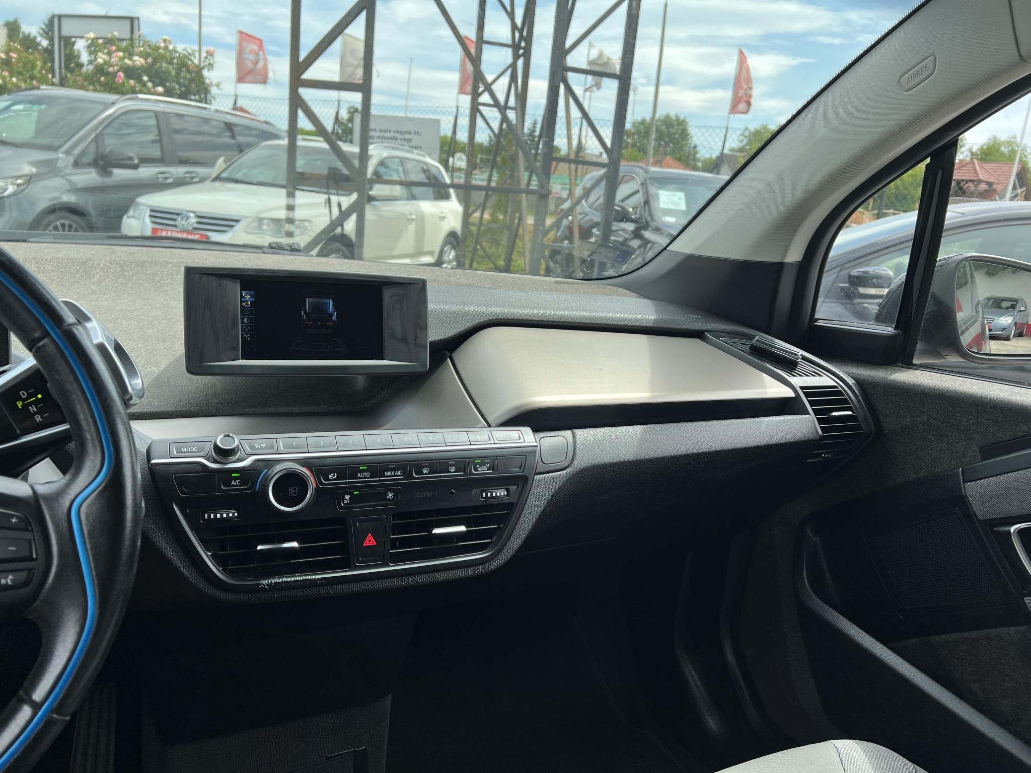 BMW I3 (Automata) 60Ah 100e km. Frissen szervizelt!