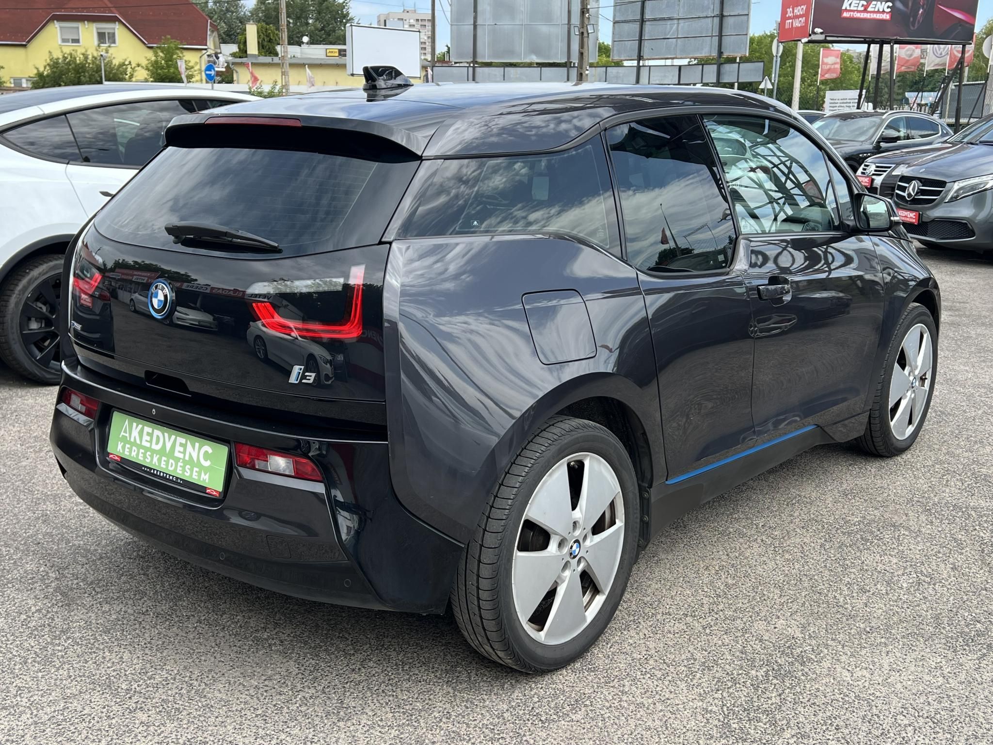 BMW I3 (Automata) 60Ah 100e km. Frissen szervizelt!