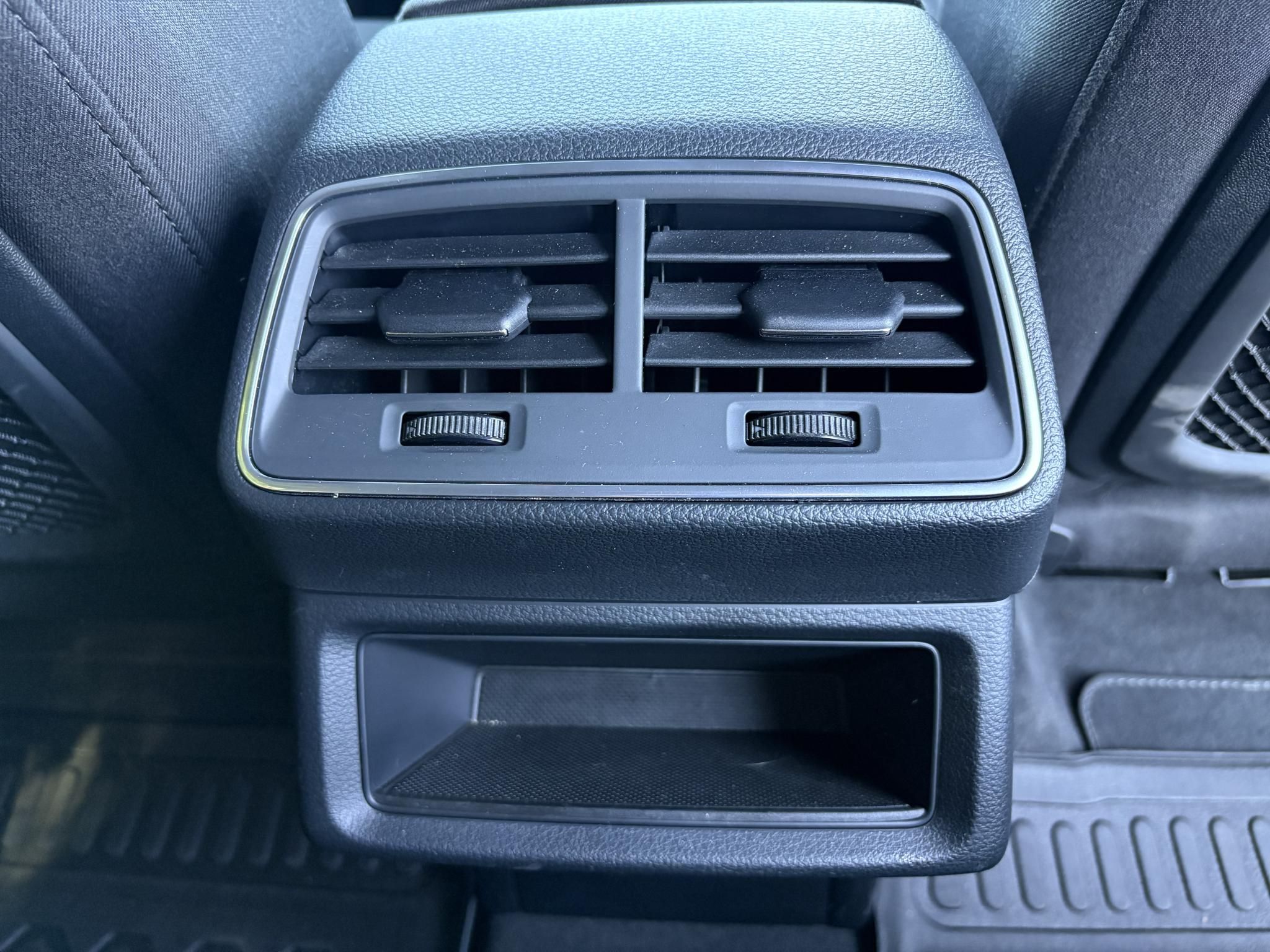 AUDI E-TRON 50 Advanced quattro (Automata) 30e km. LED Ülésfűtés Virtual Cockpit Kamera Keyless Navi 2 gyári kulcs!