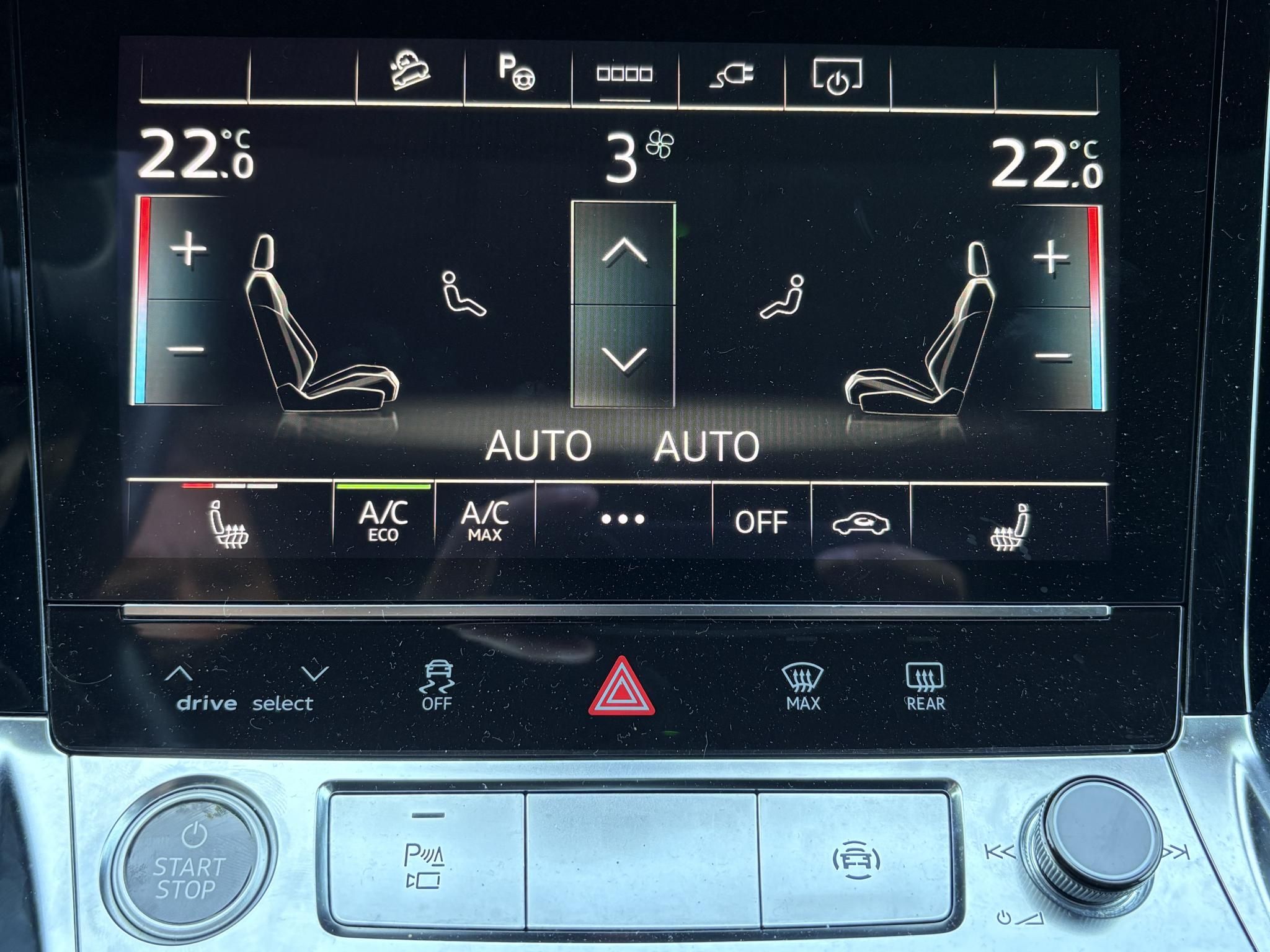 AUDI E-TRON 50 Advanced quattro (Automata) 30e km. LED Ülésfűtés Virtual Cockpit Kamera Keyless Navi 2 gyári kulcs!