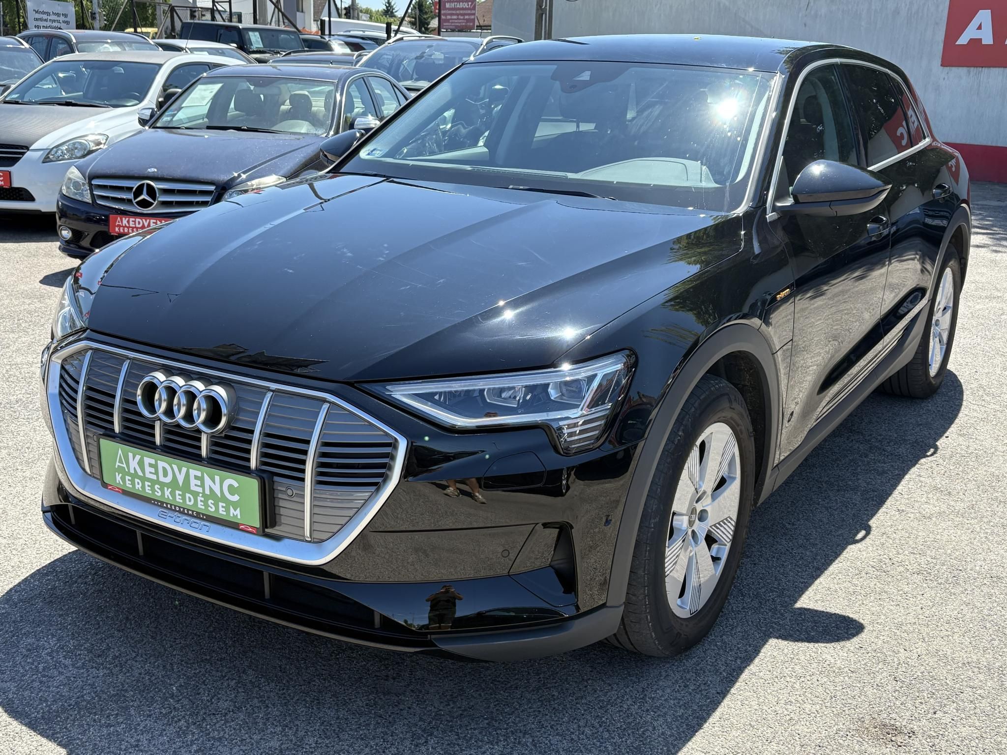 AUDI E-TRON 50 Advanced quattro (Automata) 30e km. LED Ülésfűtés Virtual Cockpit Kamera Keyless Navi 2 gyári kulcs!