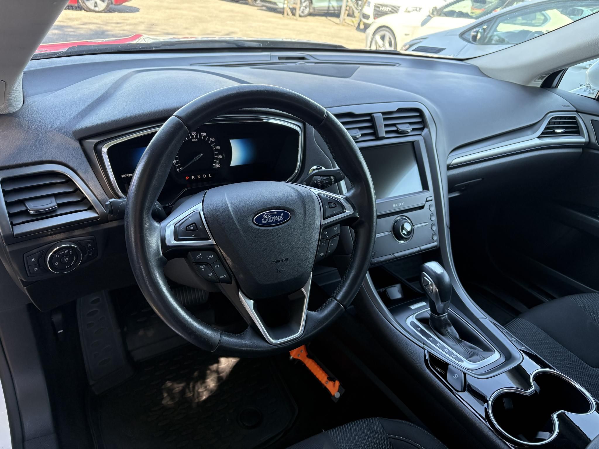 FORD MONDEO 2.0 HEV Vignale (Automata) Klíma Tempomat Bluetooth Carplay GARANCIÁLIS VÁLTÓ!