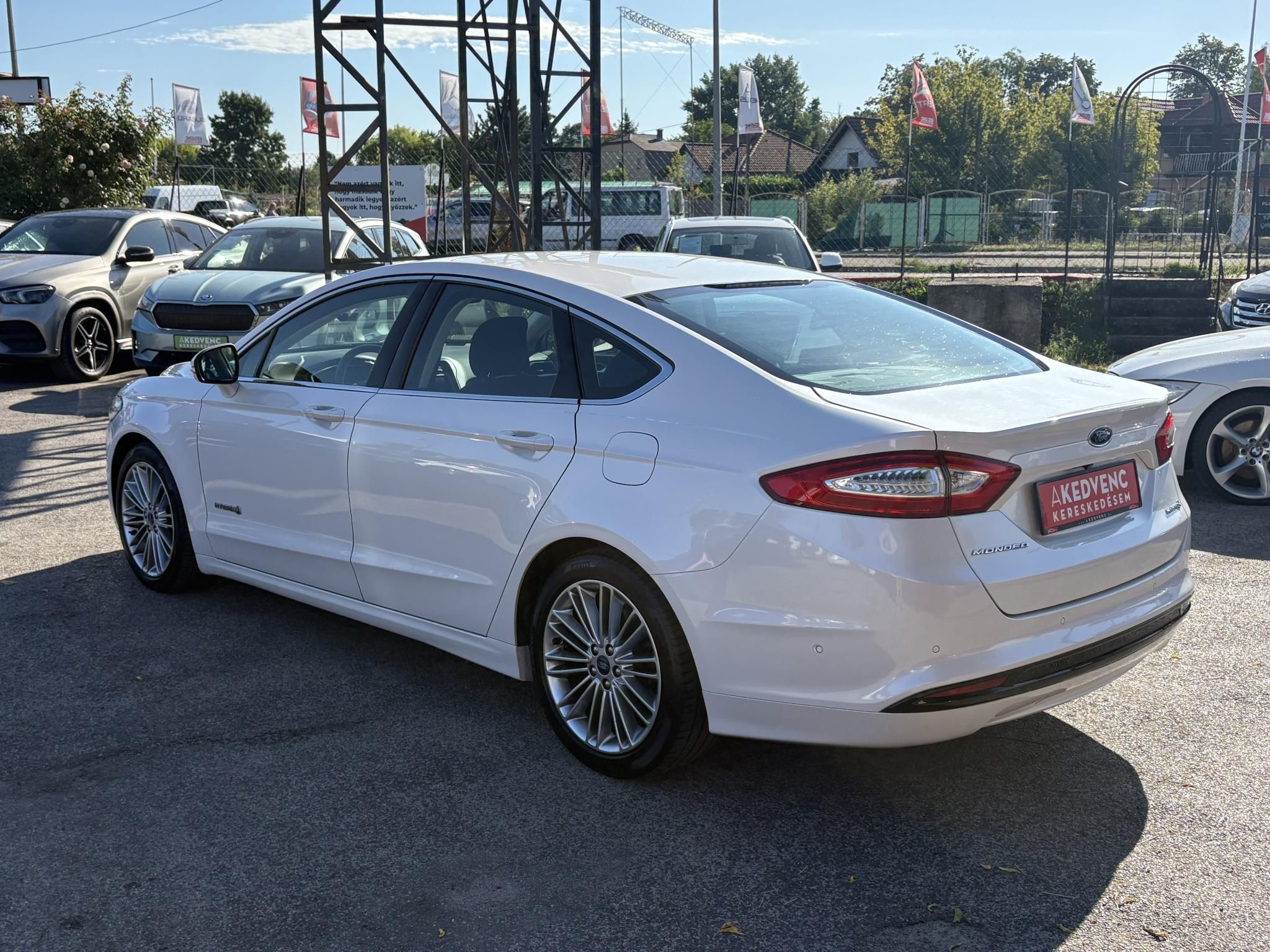 FORD MONDEO 2.0 HEV Vignale (Automata) Klíma Tempomat Bluetooth Carplay GARANCIÁLIS VÁLTÓ!