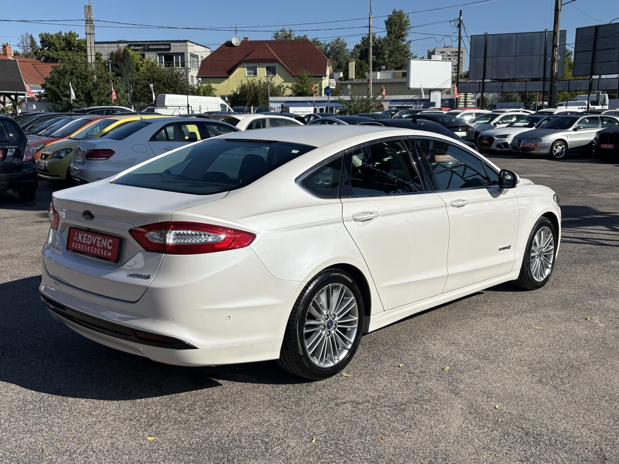 FORD MONDEO 2.0 HEV Vignale (Automata) Klíma Tempomat Bluetooth Carplay GARANCIÁLIS VÁLTÓ!