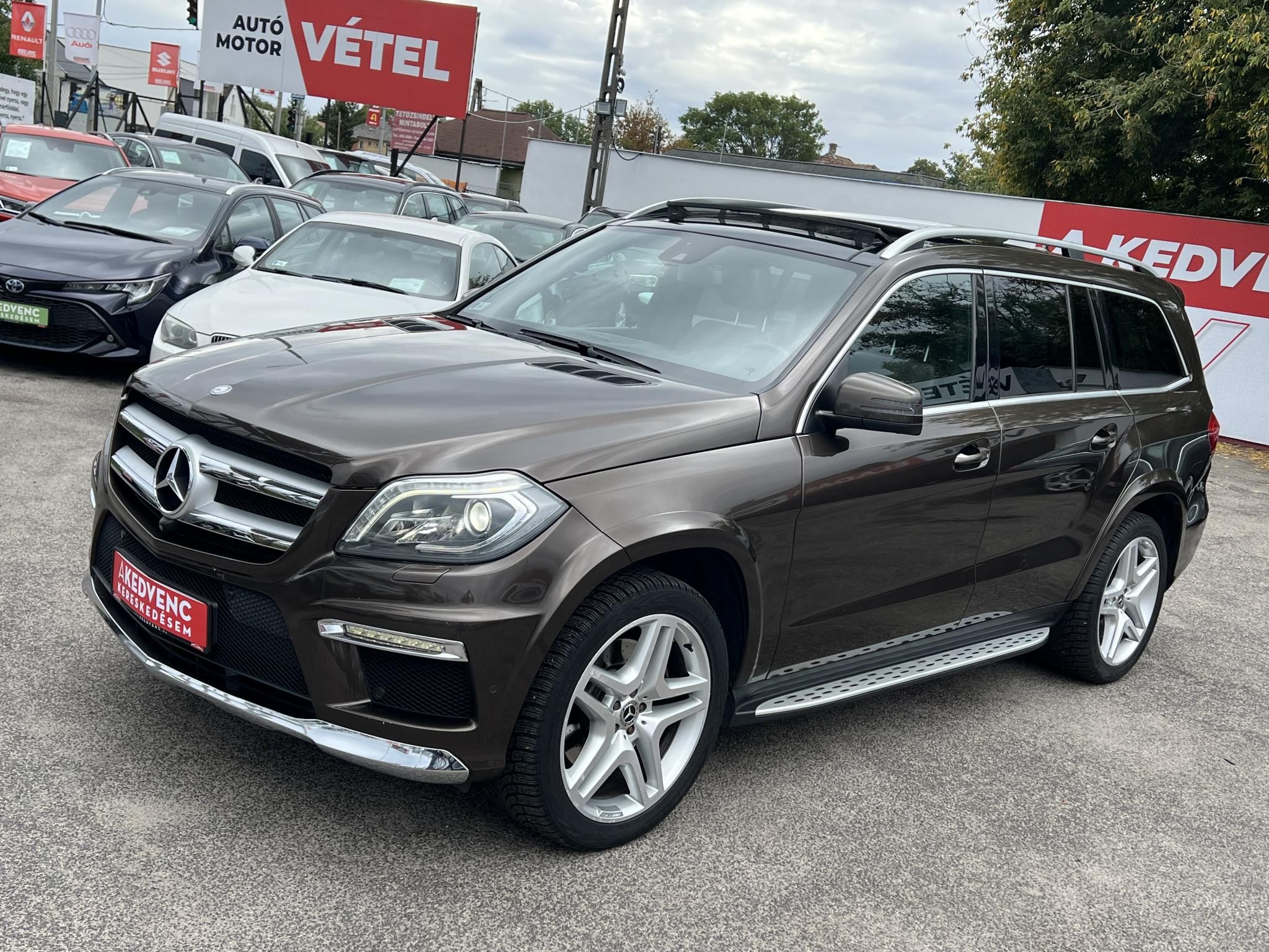 MERCEDES-BENZ GL 350 BlueTEC 4Matic (Automata) (7 személyes ) Magyarországi. AMG-csomag. Új légrugók!