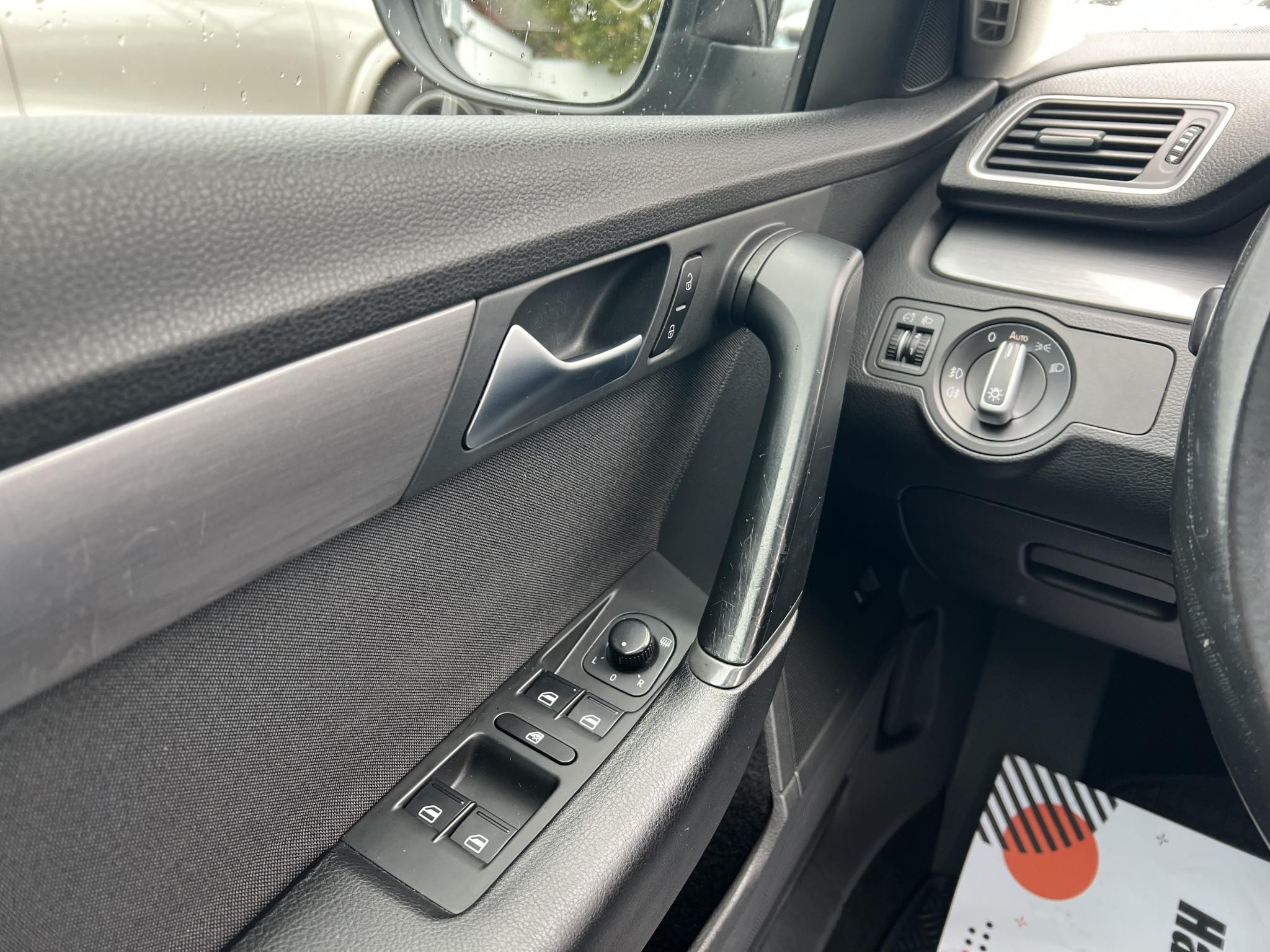 VOLKSWAGEN PASSAT VII Variant 1.6 CR TDI Comfortline BMT DSG M.o.-i. Panorámatető Tempomat Ülésfűtés Bluetooth Vezérlés cserélve!