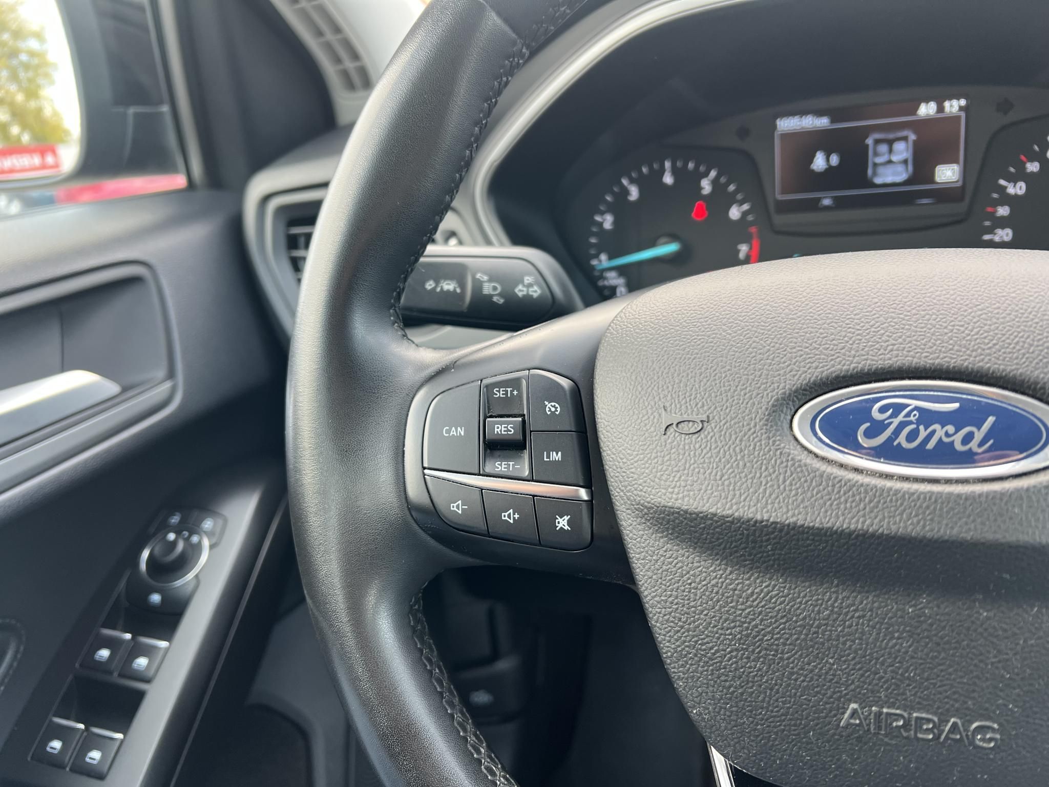 FORD FOCUS 1.0 EcoBoost Trend M.o.-i. 1.tul. Márkaszervizelt!