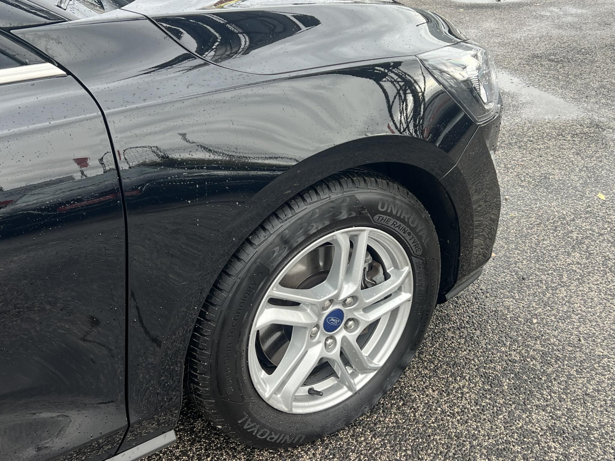 FORD FOCUS 1.0 EcoBoost Connected M.o.-i 1.tul. Márkaszervizelt! Carplay