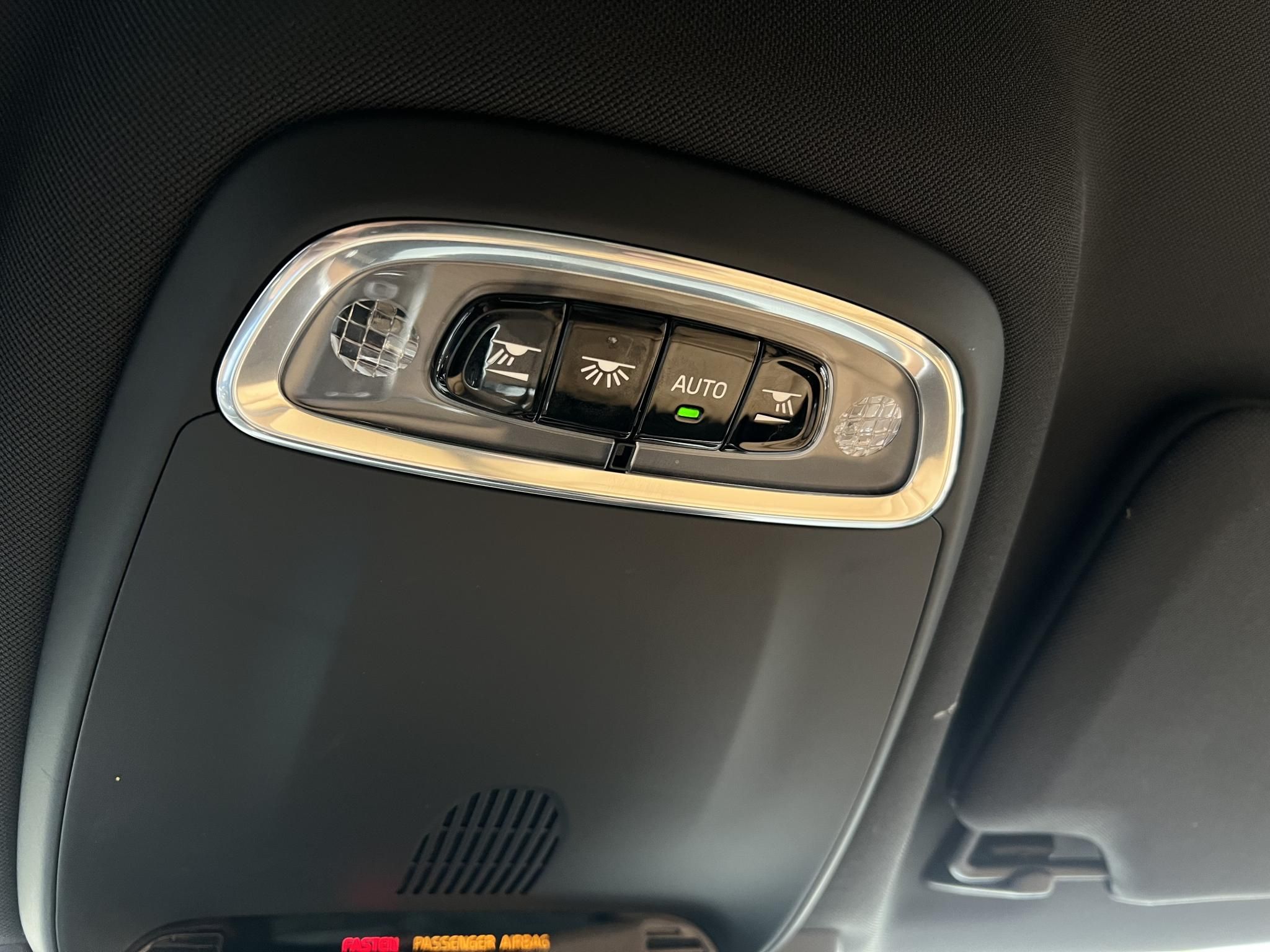 VOLVO V90 2.0 D [D4] Inscription AWD Geartronic Teljes felszereltség. Végig márkaszervizben szervizelt. Téli-nyári gumi!