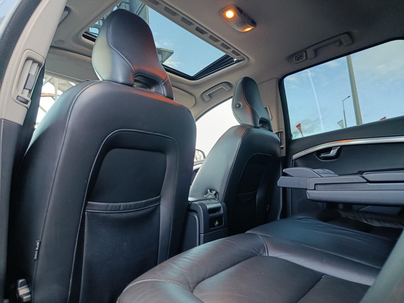 VOLVO V70 2.0 D [D3] Momentum Napfénytető Klíma Tempomat Bluetooth Bőr belső!