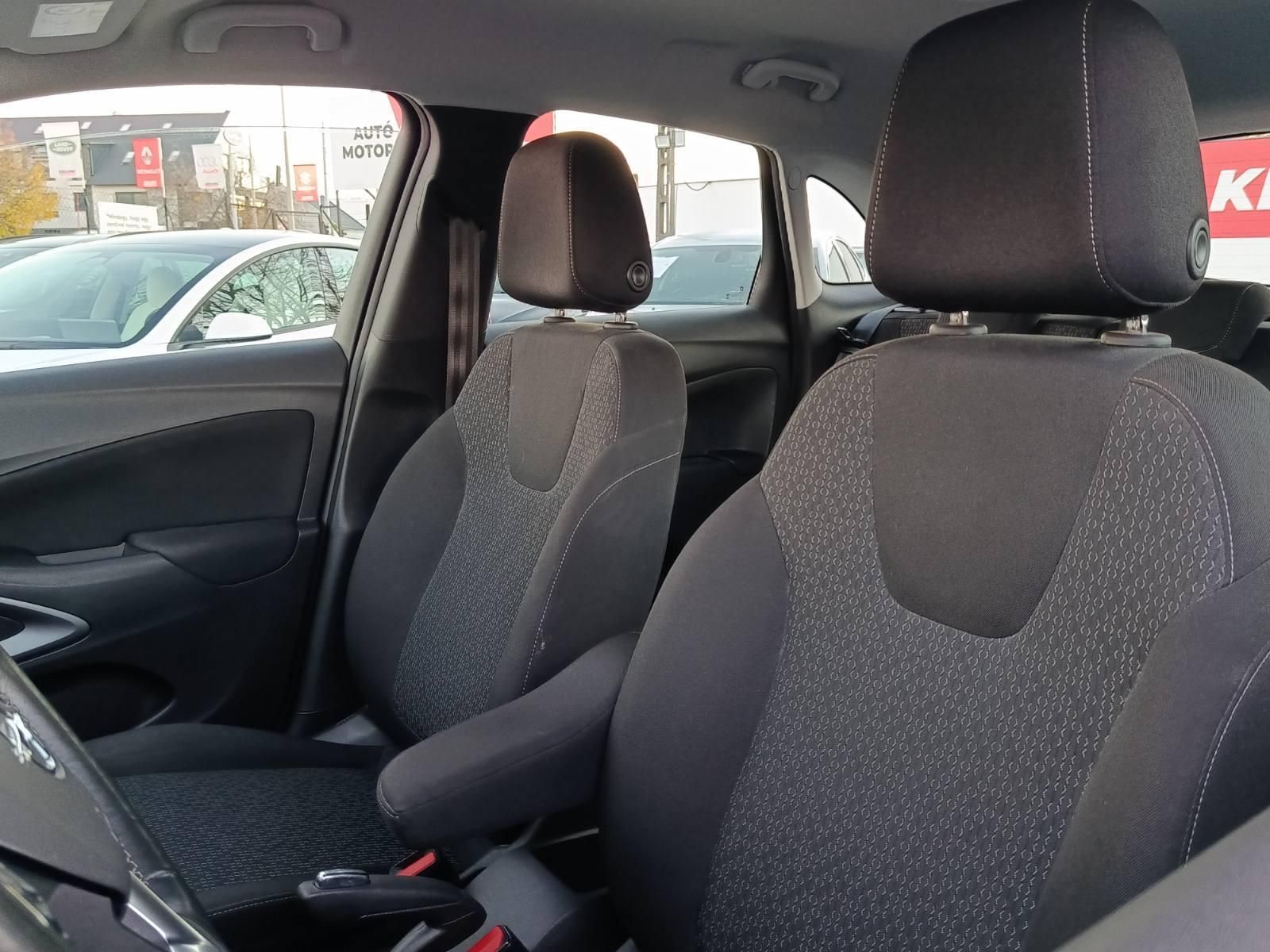 OPEL CROSSLAND X 1.2 T Business Edition Magyar Klíma Tempomat Bluetooth Kormányfűtés 34e km!