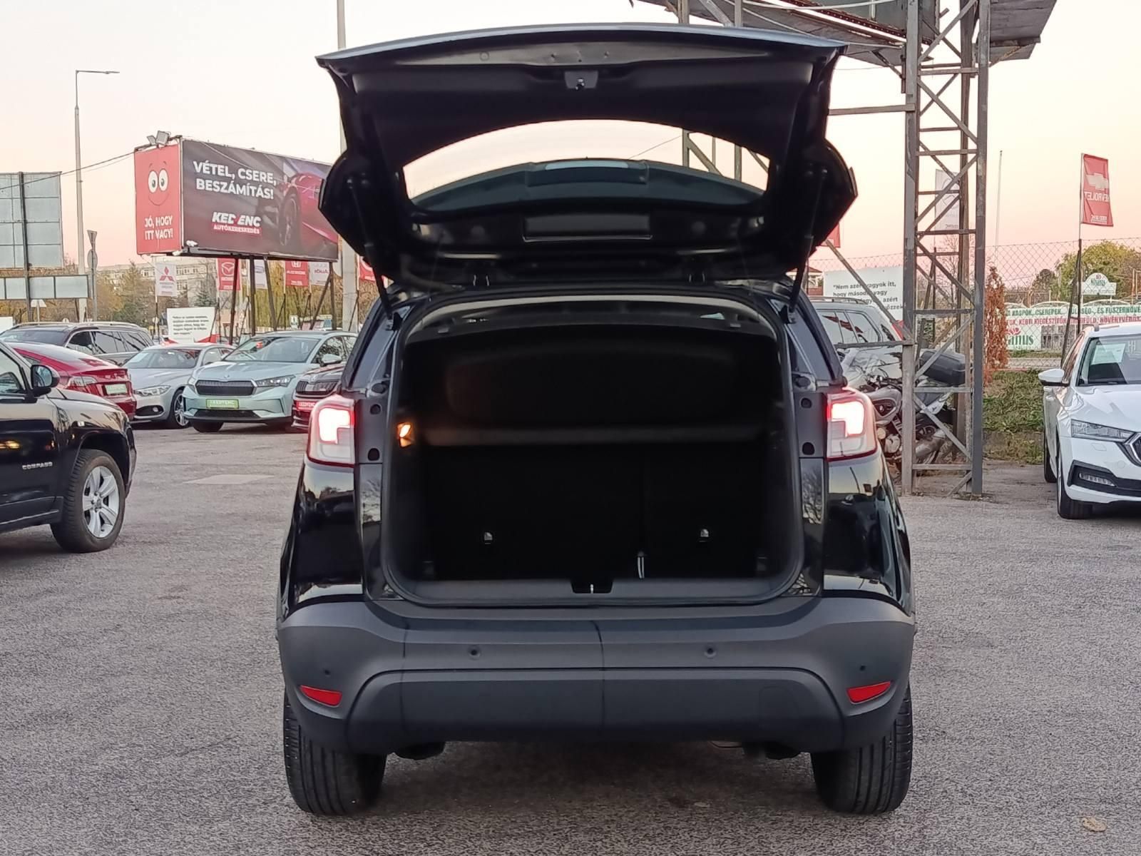 OPEL CROSSLAND X 1.2 T Business Edition Magyar Klíma Tempomat Bluetooth Kormányfűtés 34e km!