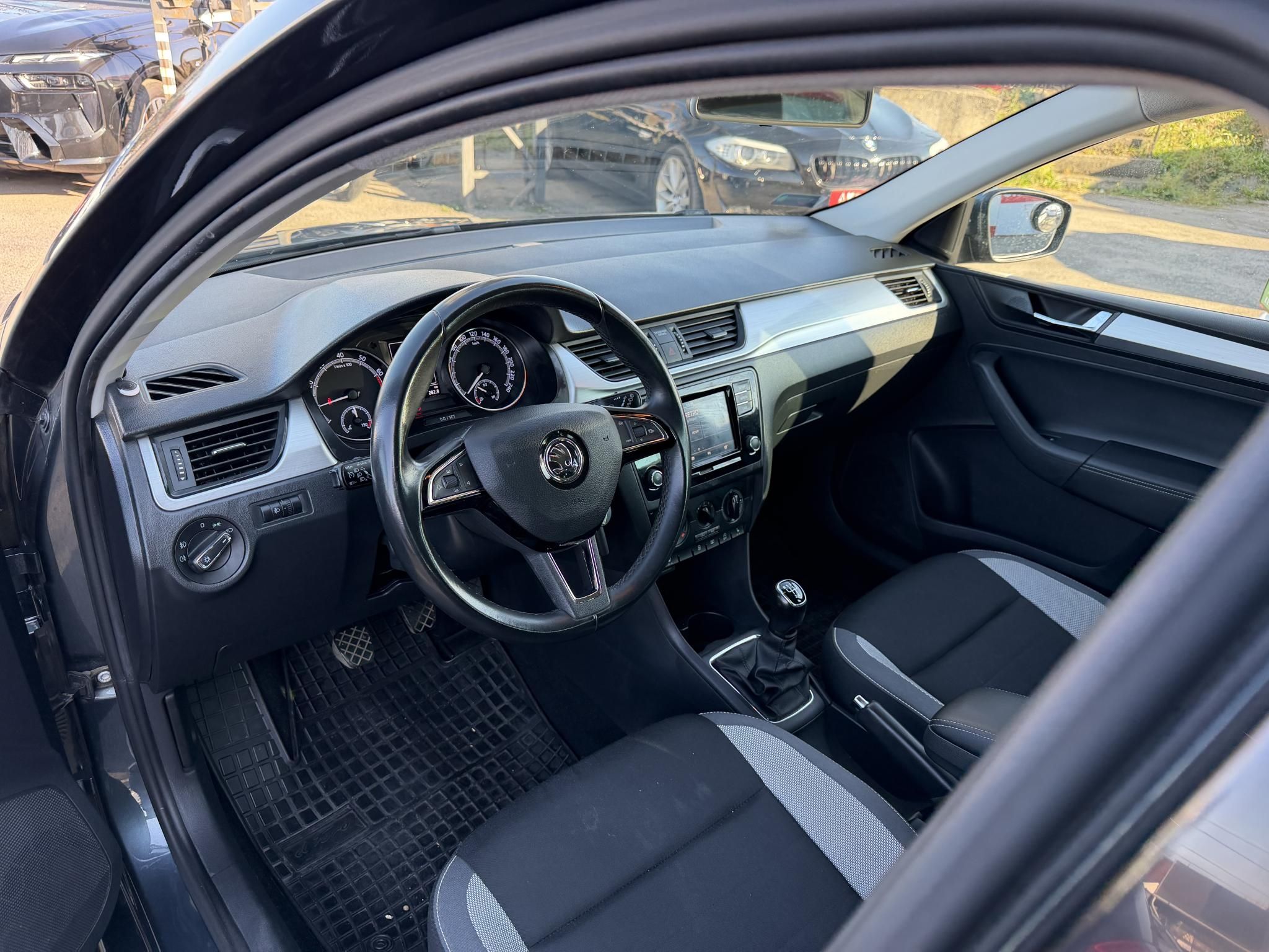 SKODA RAPID 1.0 Tsi Ambition Magyarországi Tempomat Ülésfűtés Tolatóaradar Bluetooth!