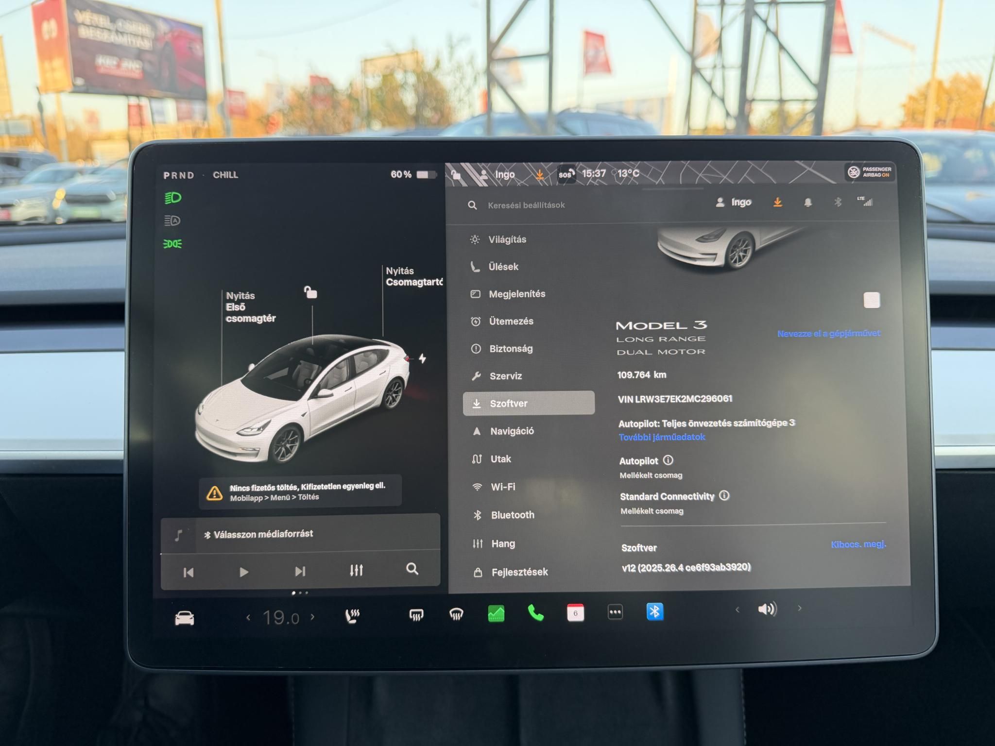 TESLA MODEL 3 Long Range AWD (Automata) 109e km. FEHÉR BELSŐ. garanciális. mátrix LED. hőszivattyú. premium hifi!