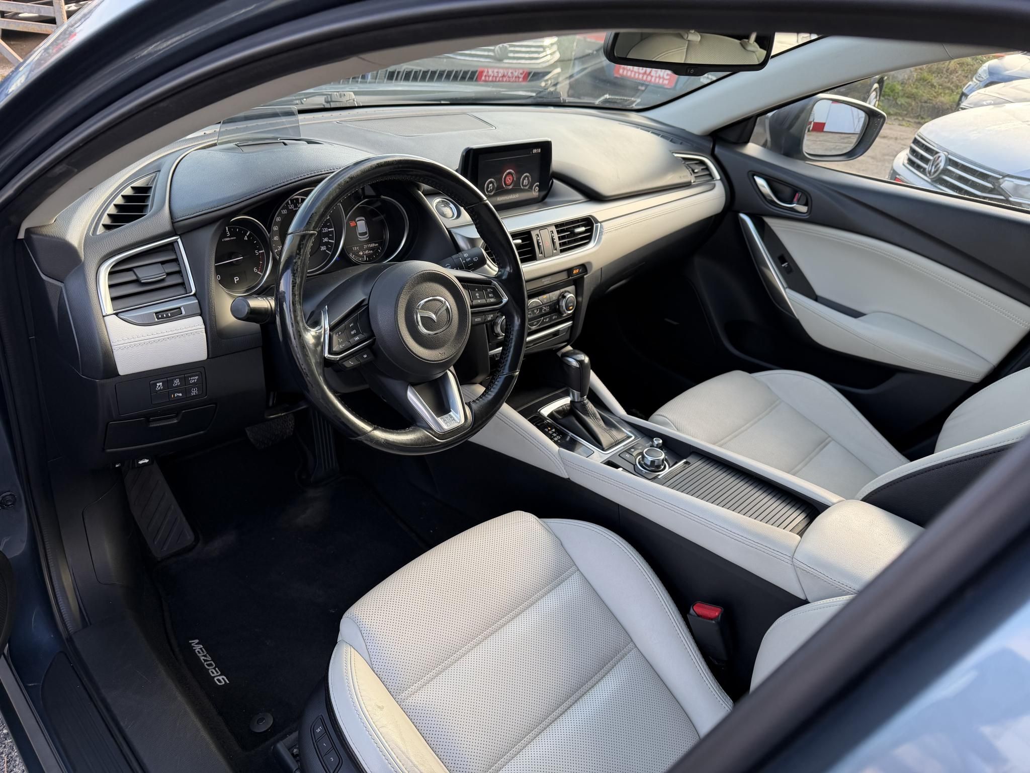 MAZDA 6 Sportkombi 2.2 CD AWD Revolution Top (Automata) M.o.-i. Teljes felszereltség! Xenon BOSE Vajbőr belső HUD Memória Vonóhorog