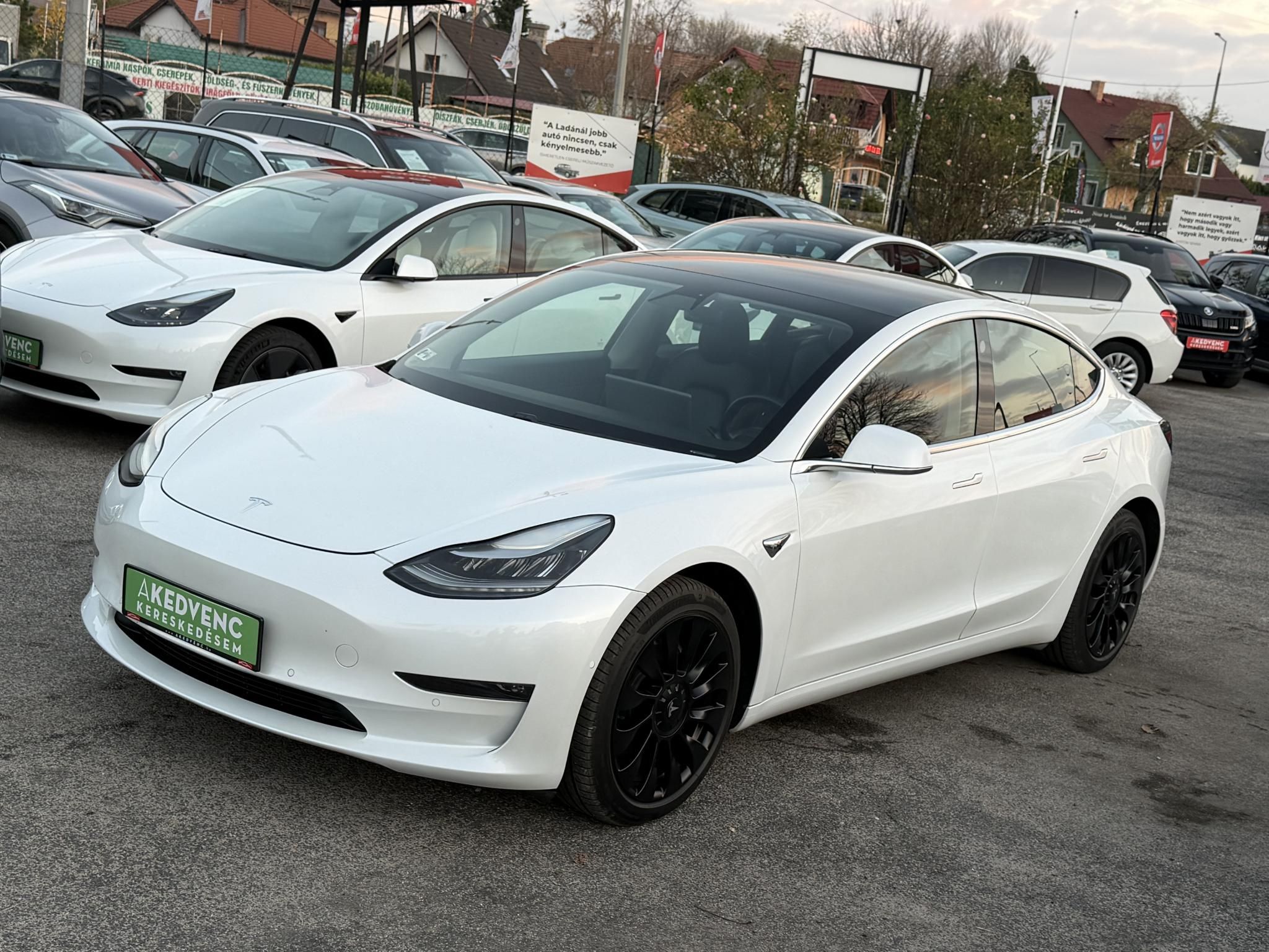 TESLA MODEL 3 Long Range AWD (Automata) Azonnal elvihető. Magyar rendszámos!