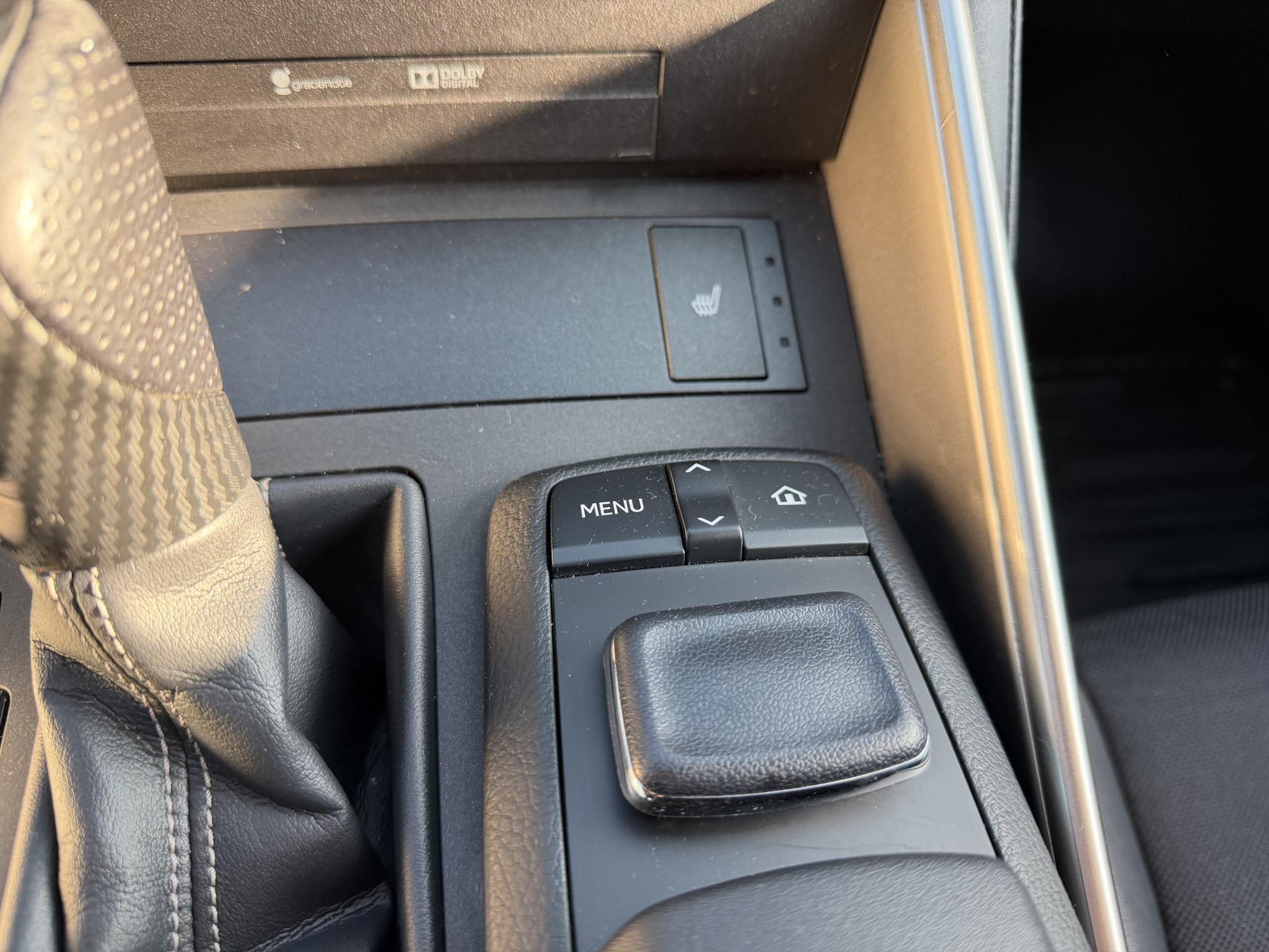 LEXUS IS 200t F Sport (Automata) 75e km. Magyarországi. Márkaszervizelt!