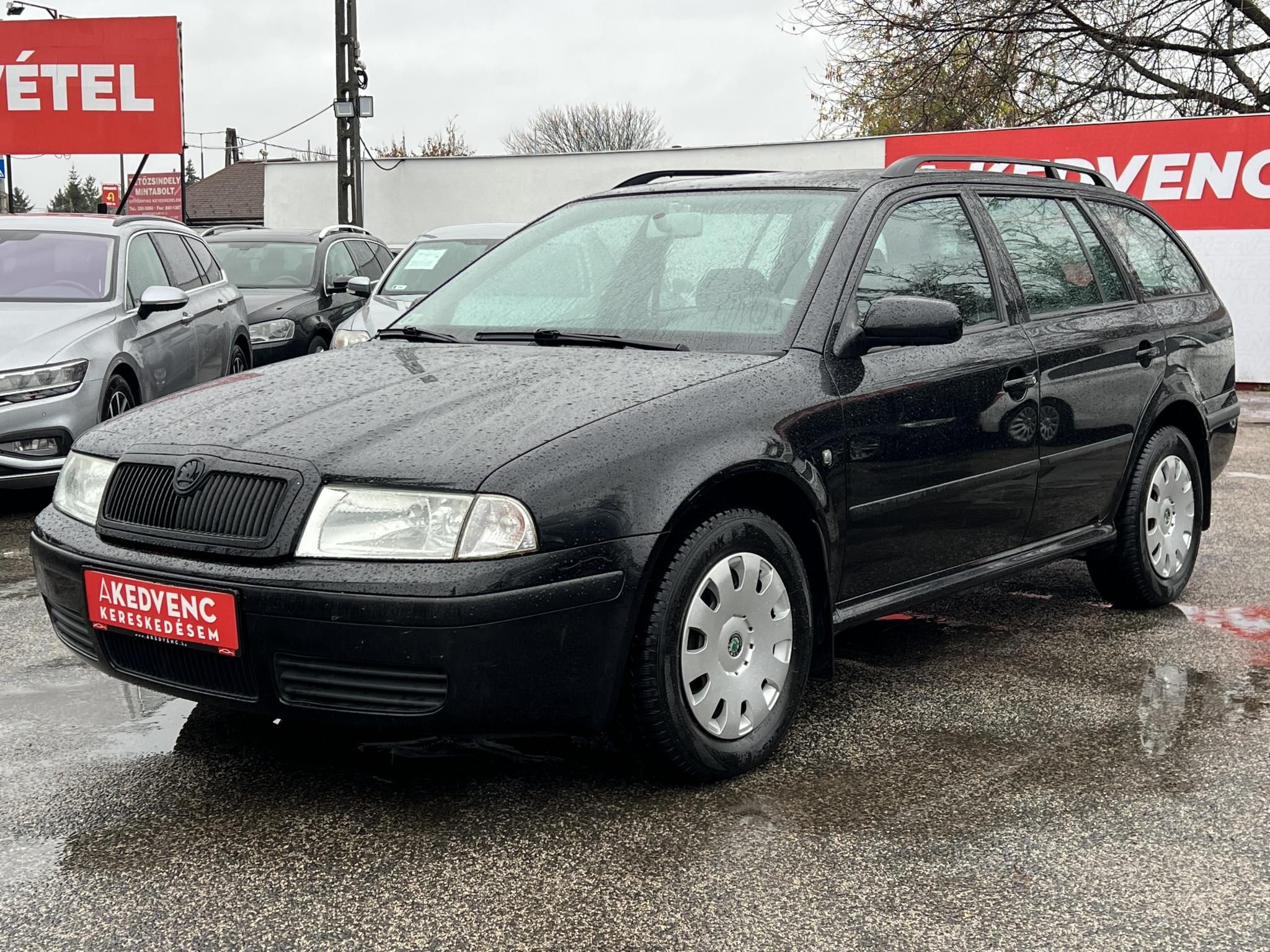 SKODA OCTAVIA Combi 1.6 Classic Klíma Vonóhororg City szervó!