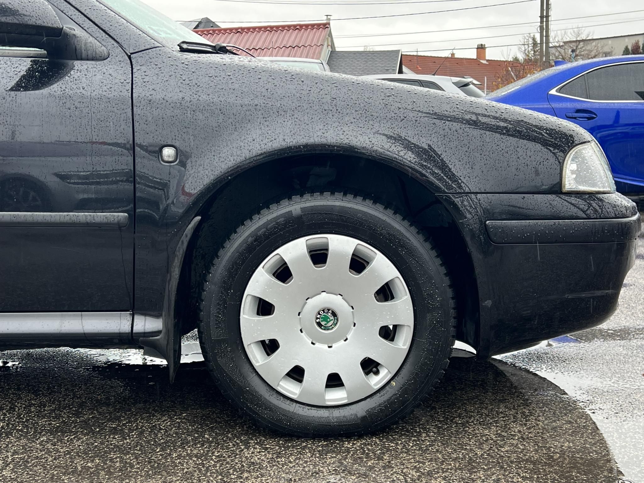 SKODA OCTAVIA Combi 1.6 Classic Klíma Vonóhororg City szervó!