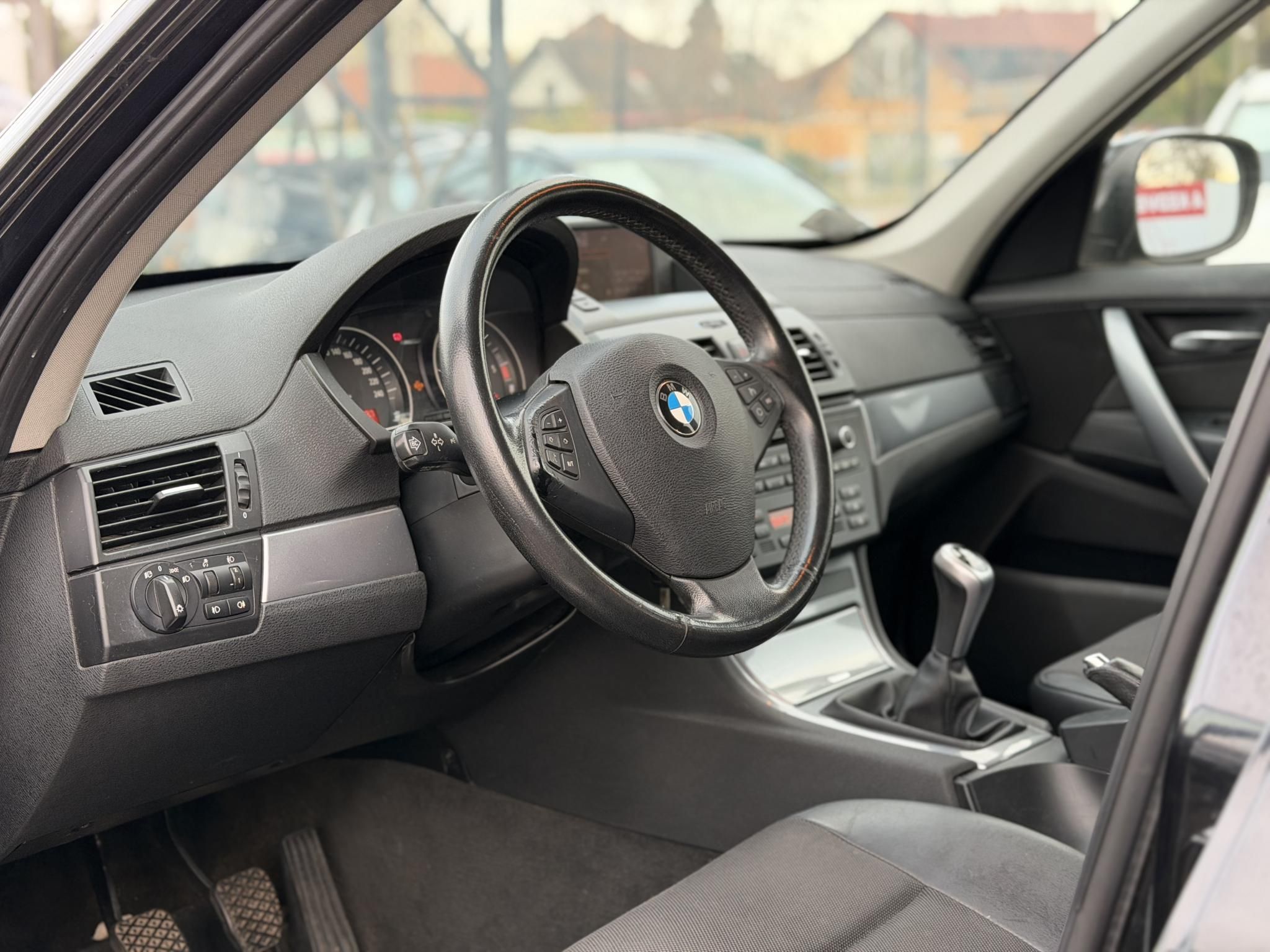 BMW X3 xDrive18d Vezérlés cserélve. Új kuplung. Vonóhorog!