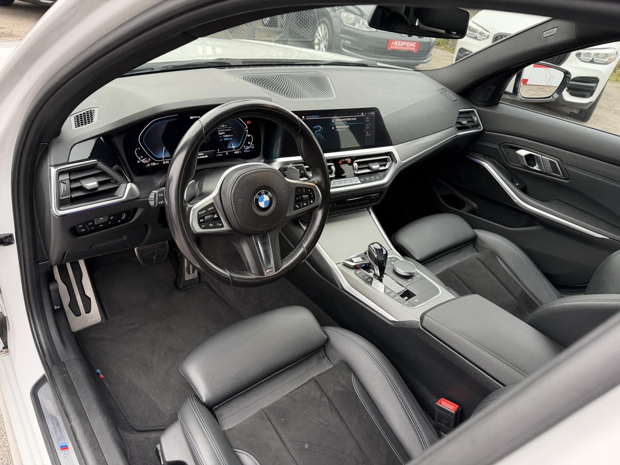 BMW 330e M Sport (Automata) Frissen szervizelt!