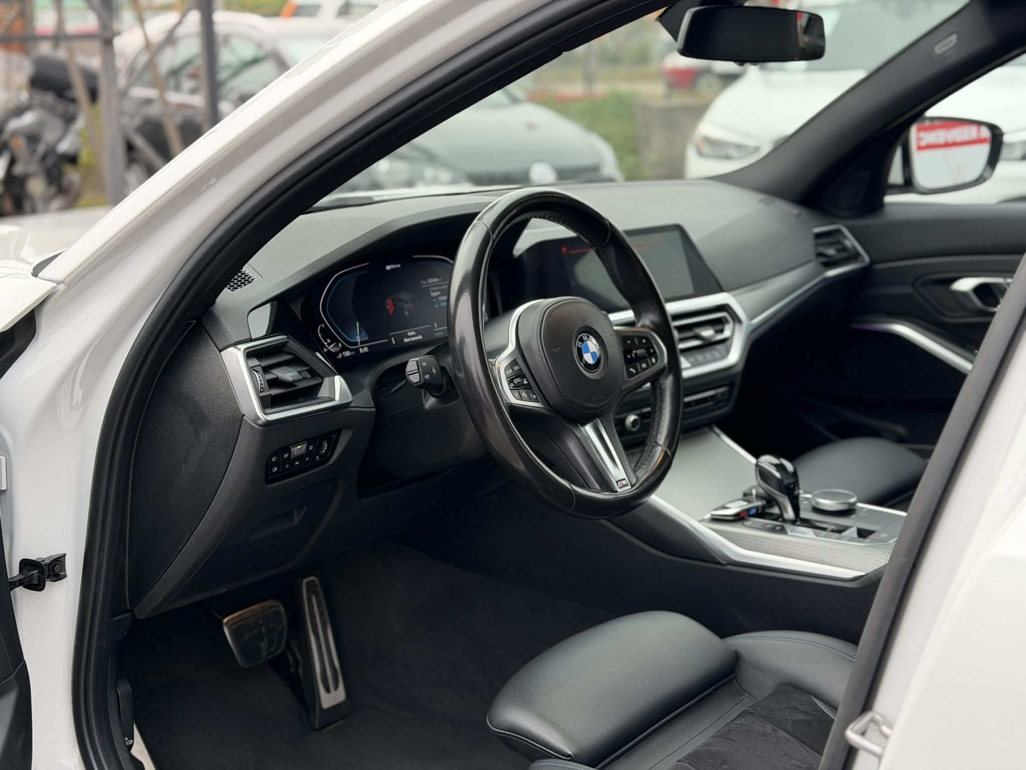 BMW 330e M Sport (Automata) Frissen szervizelt!