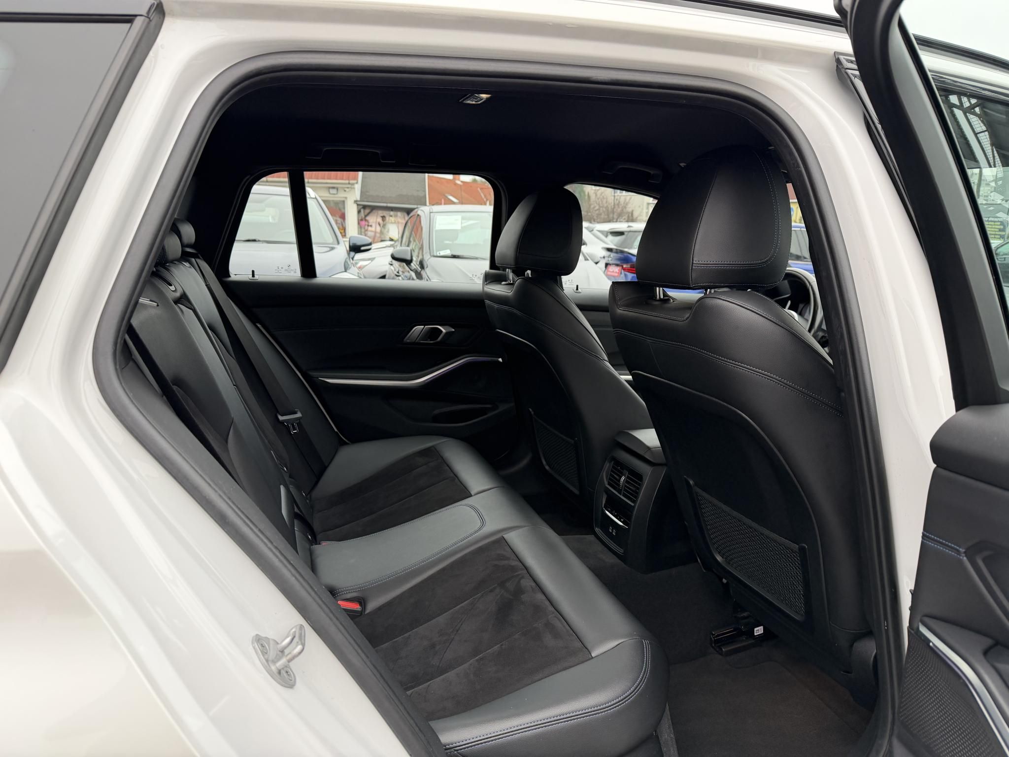 BMW 330e M Sport (Automata) Frissen szervizelt!