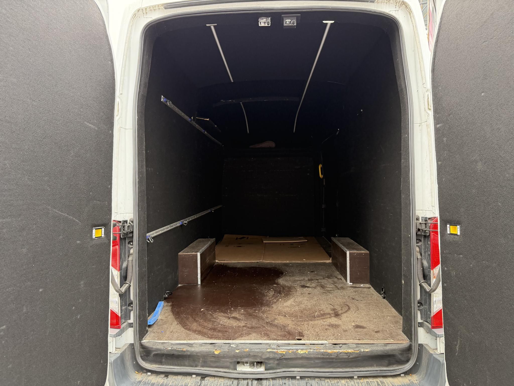 FORD TRANSIT 2.0 TDCi 330 LWB Trend L4H3 109e km. Magyarországi. Nagyszerviz után!