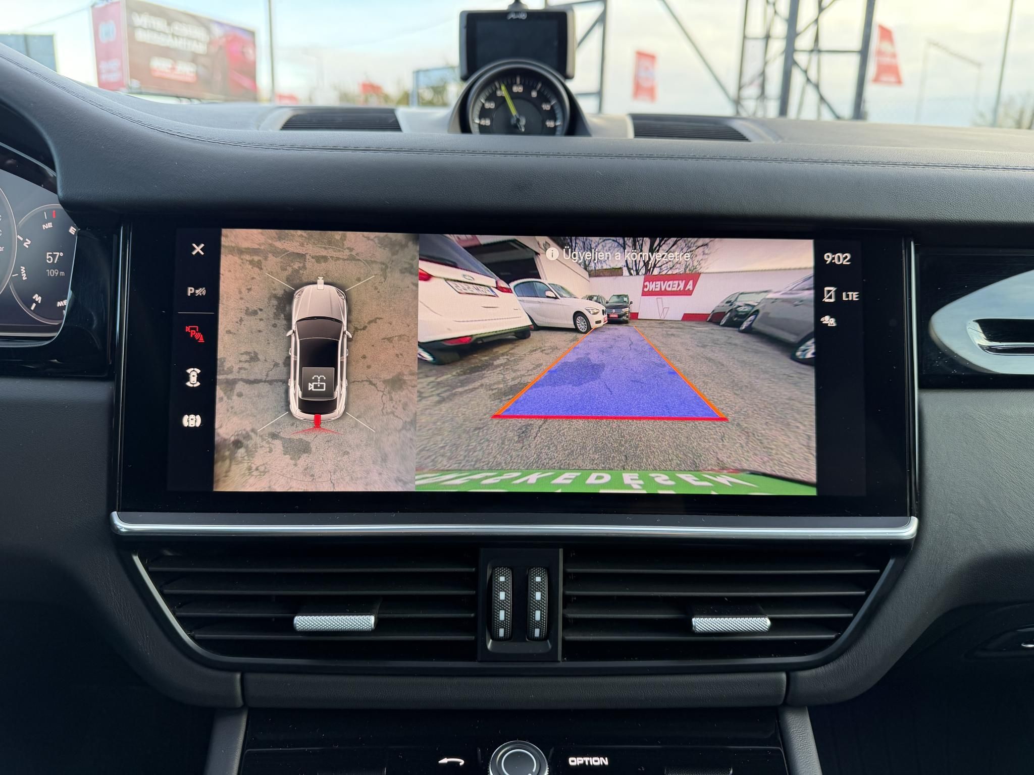 PORSCHE CAYENNE Coupé E-Hybrid Tiptronic ic 48e km. Sérülésmentes. 2027.12-ig zöld rendszám