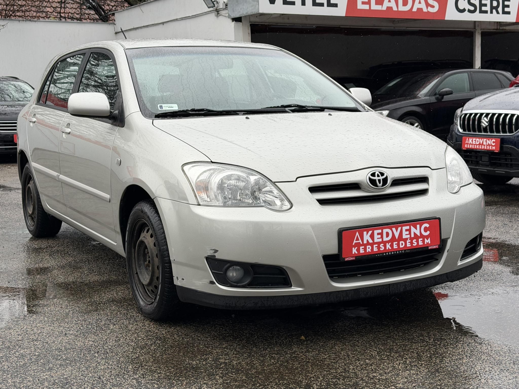 TOYOTA COROLLA 1.4 D-4D Sol Plus M-MT 163e km. Digitklíma Tolatóradar Ülésfűtés