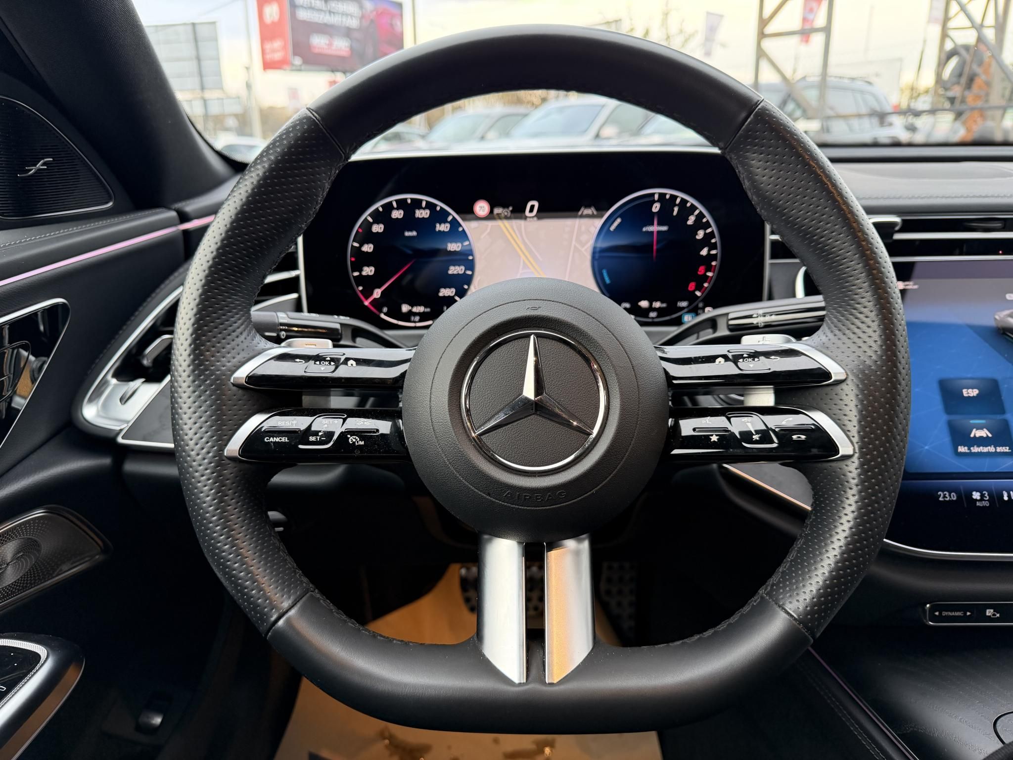 MERCEDES-BENZ E 300 de 9G-TRONIC Plug-in hybrid AMG csomag. ÁFÁS! 4D Burmester hifi!