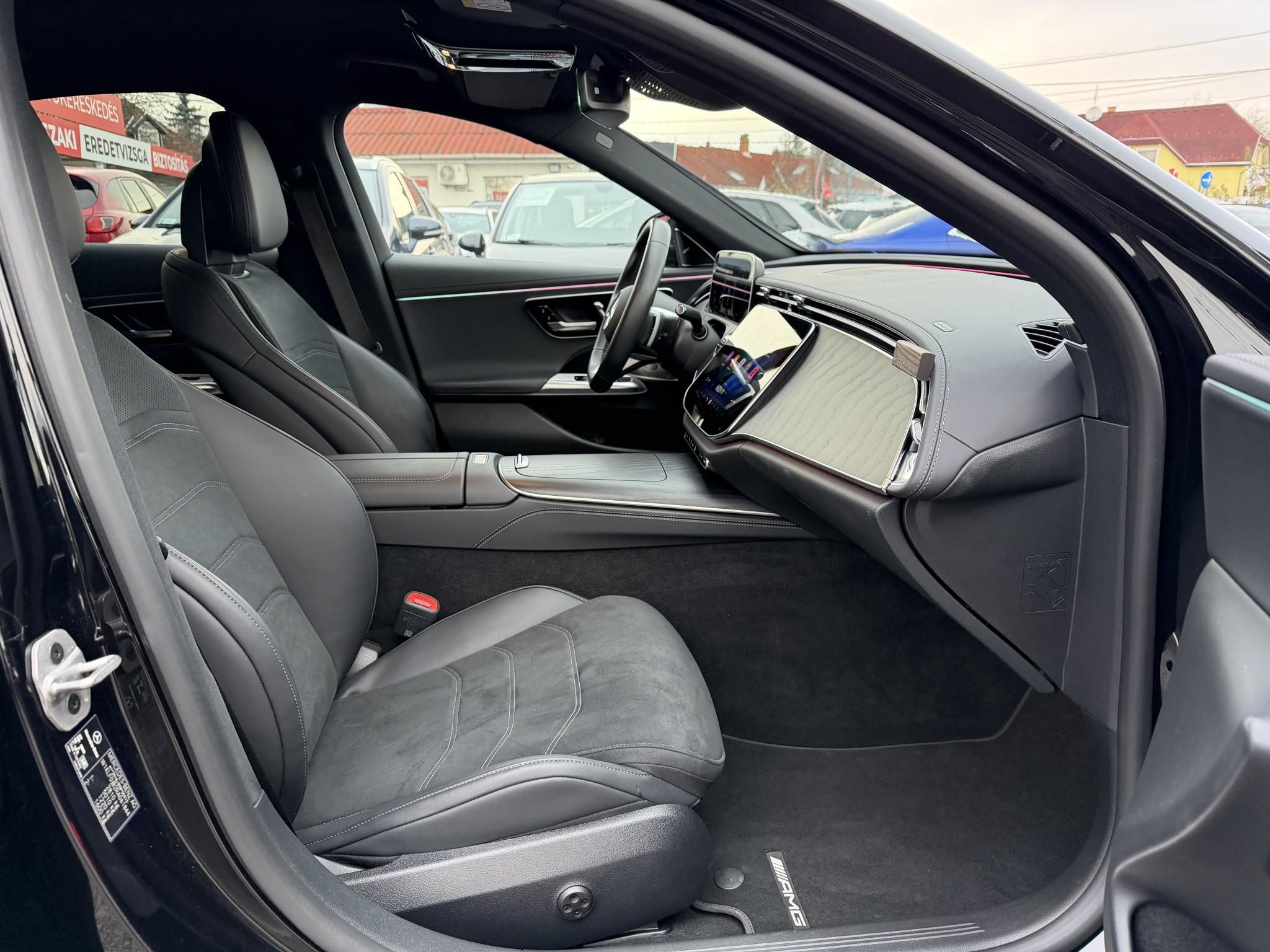 MERCEDES-BENZ E 300 de 9G-TRONIC Plug-in hybrid AMG csomag. ÁFÁS! 4D Burmester hifi!