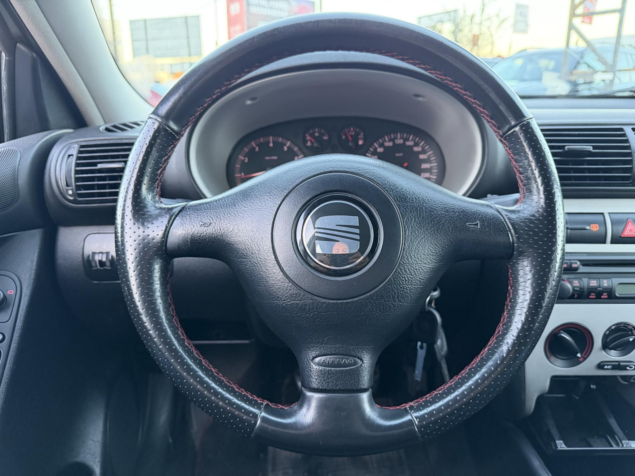 SEAT LEON 1.6 16V Sport Magyarországi. Friss műszaki vizsga!